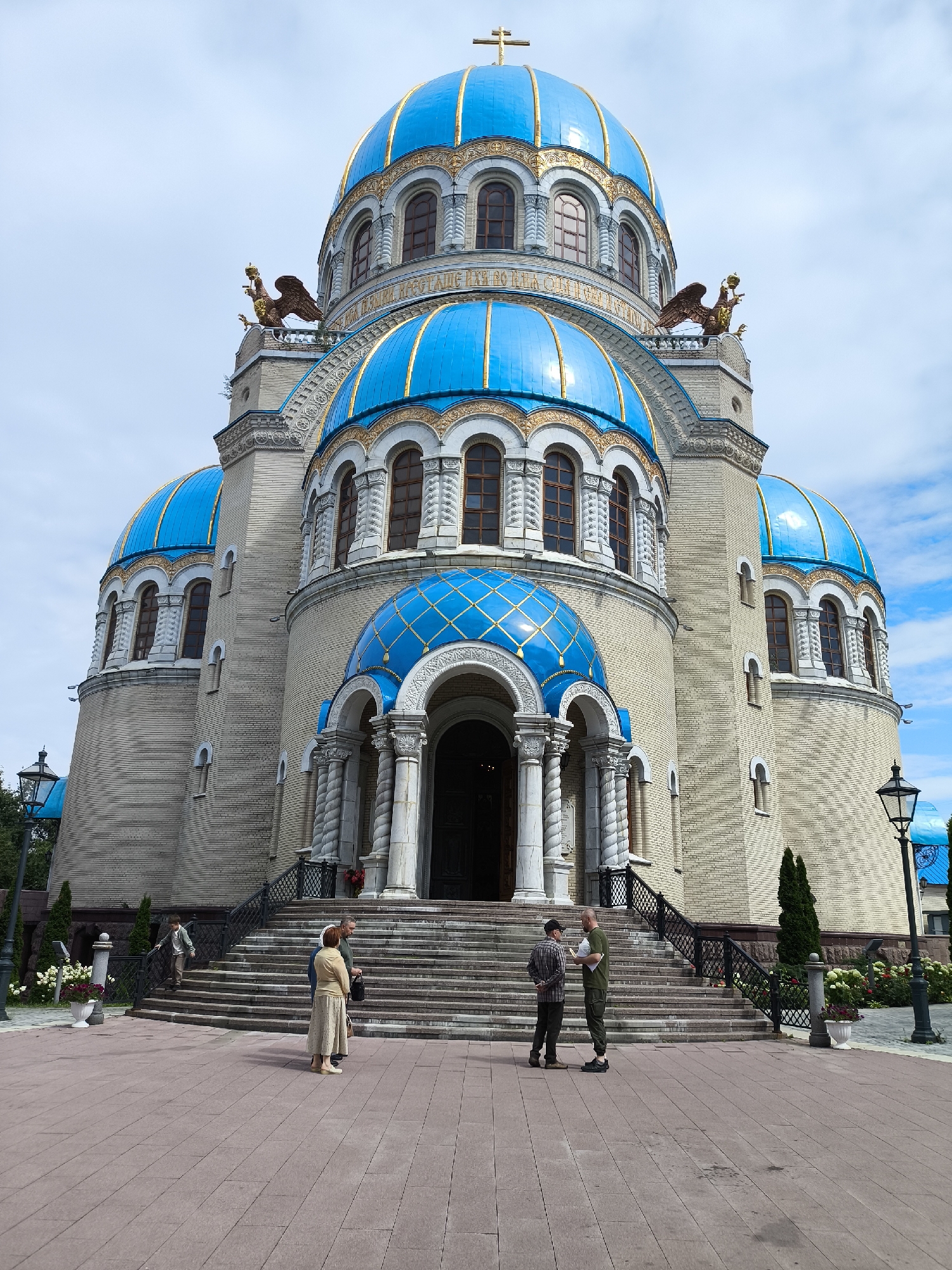 Blue-domed Orthodox churches and grounds in southeast Moscow