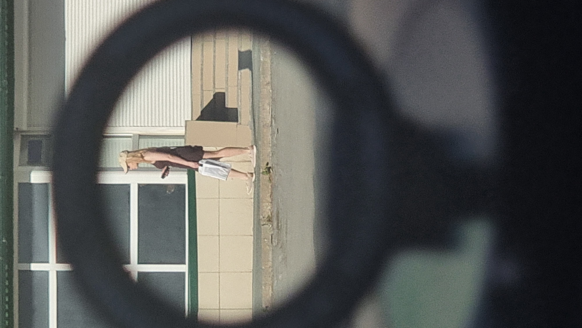 Apparent covert street surveillance along a Tyumen block