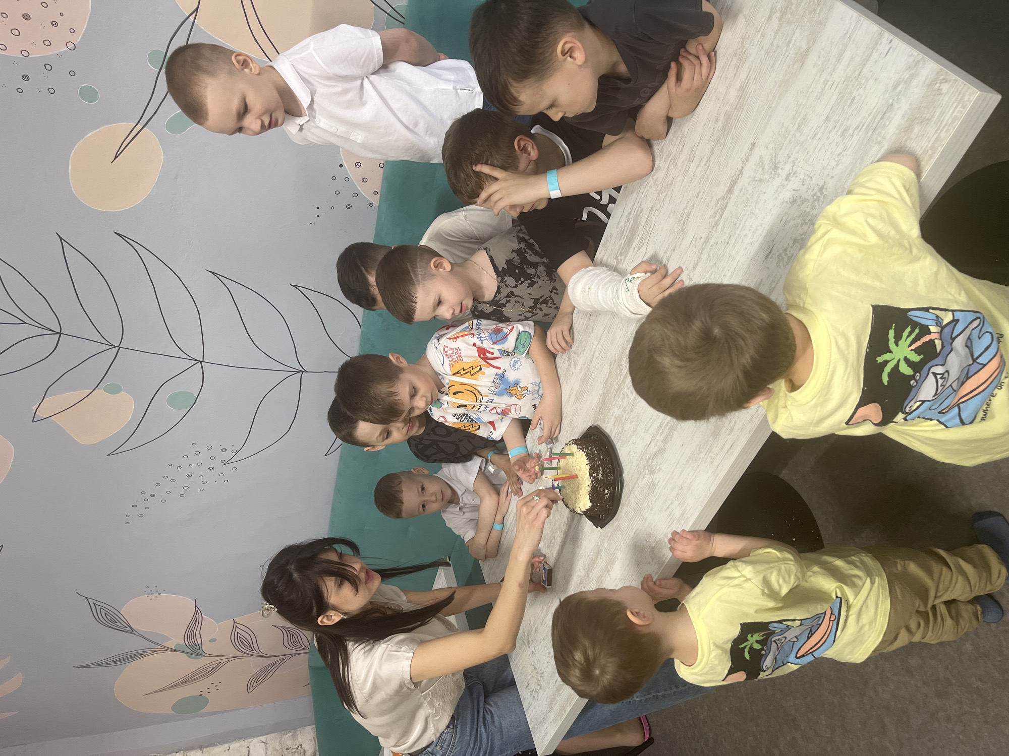 Children's birthday party celebrated at Ulyanovsk indoor playground