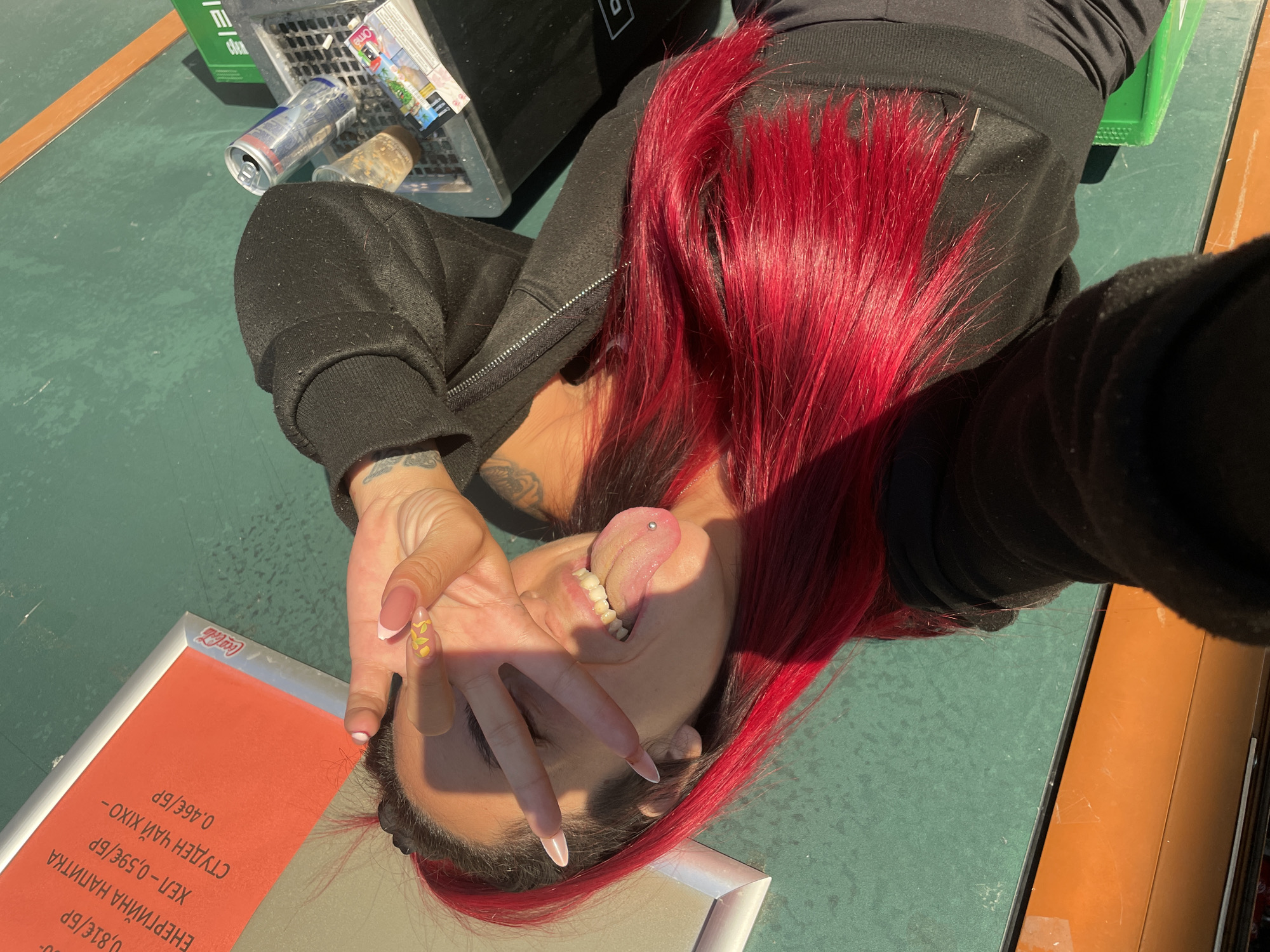 Sunny afternoon hang in Sofia, red hair and close-up poses.
