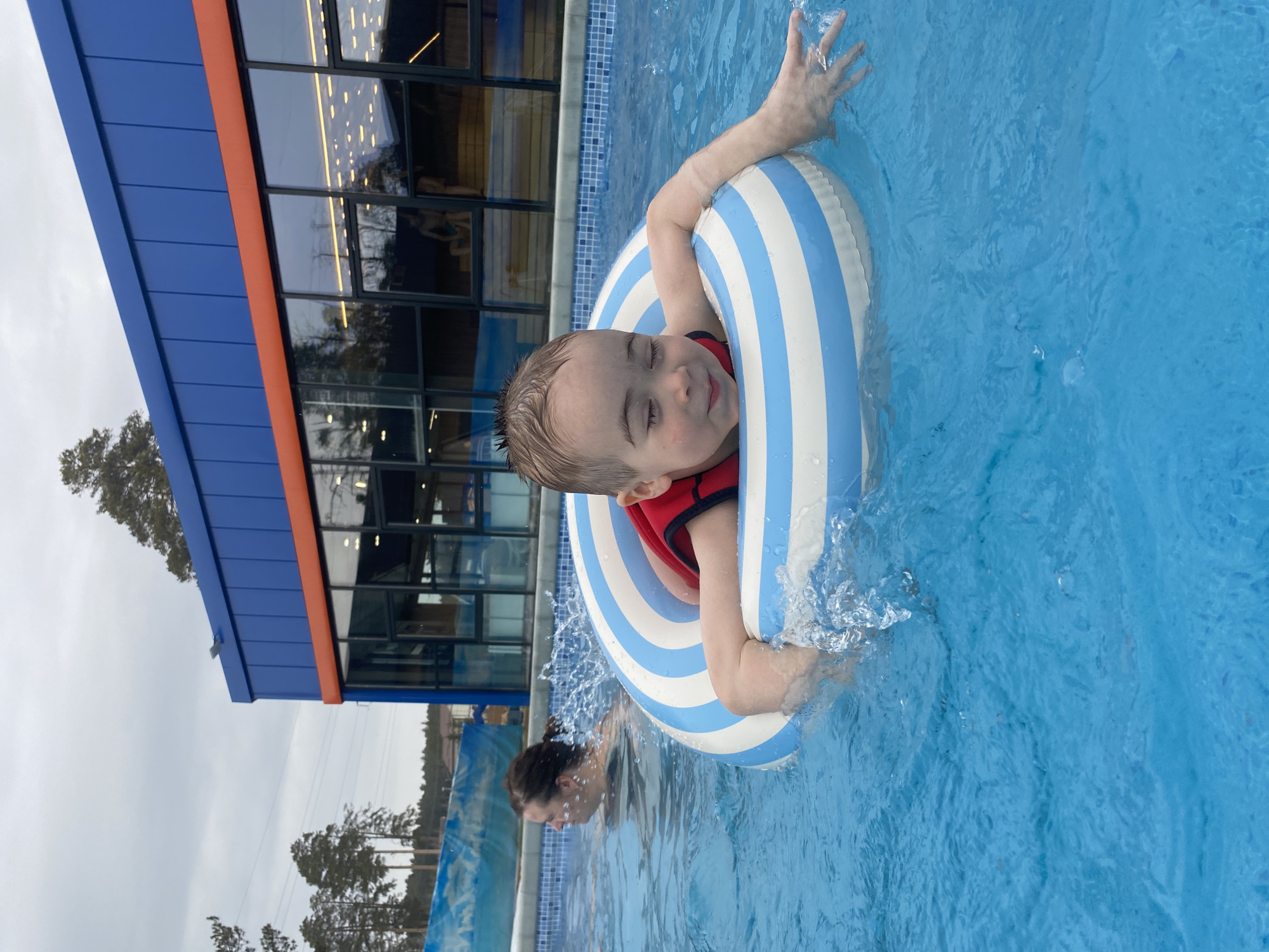 Family enjoys day at Warm Wave water park in Votkinsk