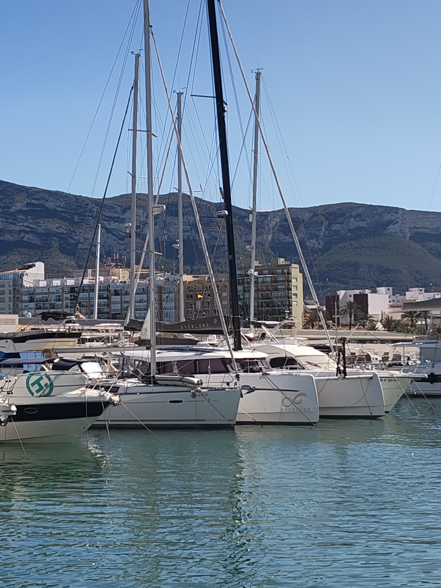 Peaceful afternoon scenes documented at Dénia marina, Spain