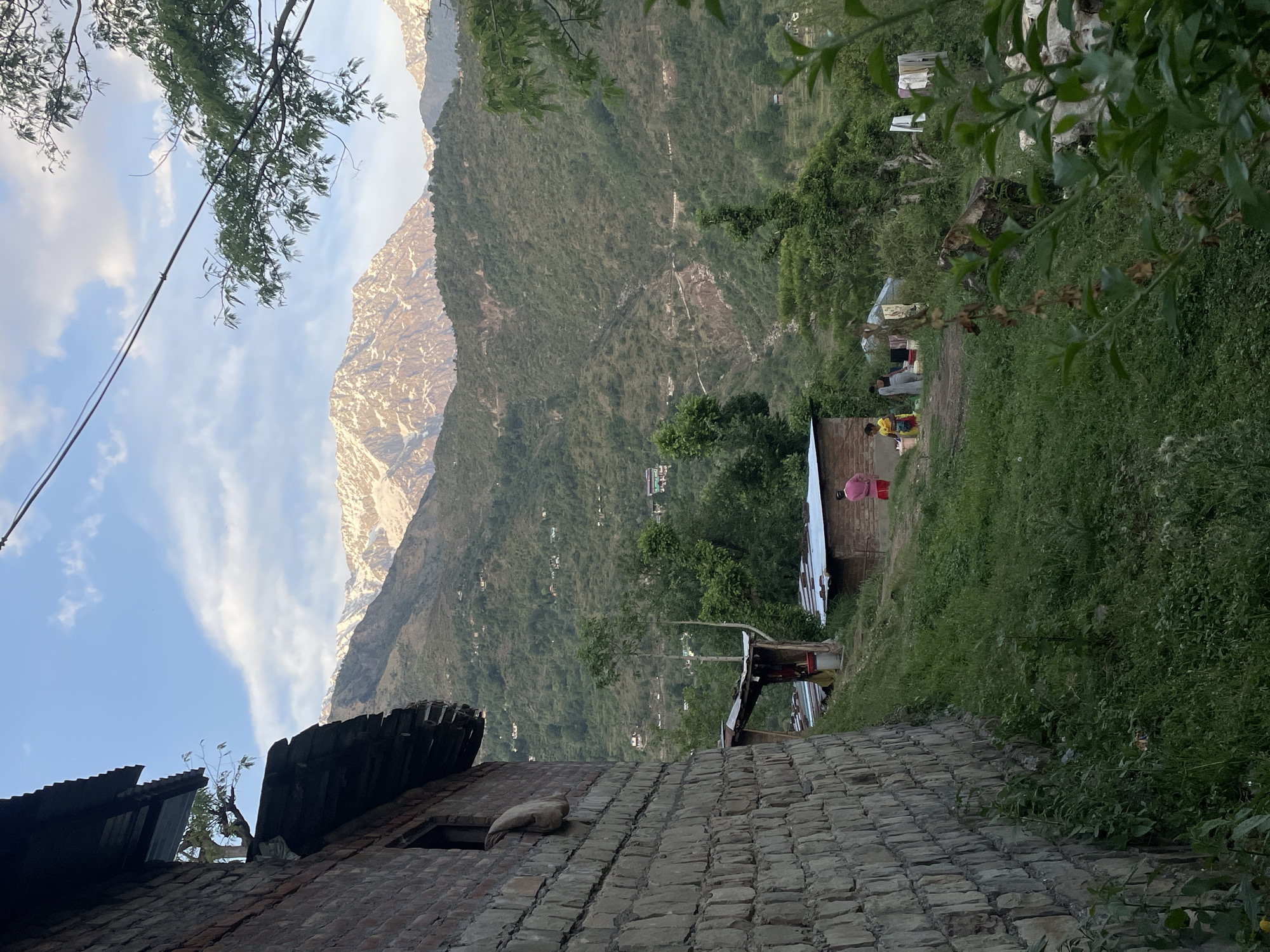 Witness documents quiet moments in Dharamshala's mountain streets