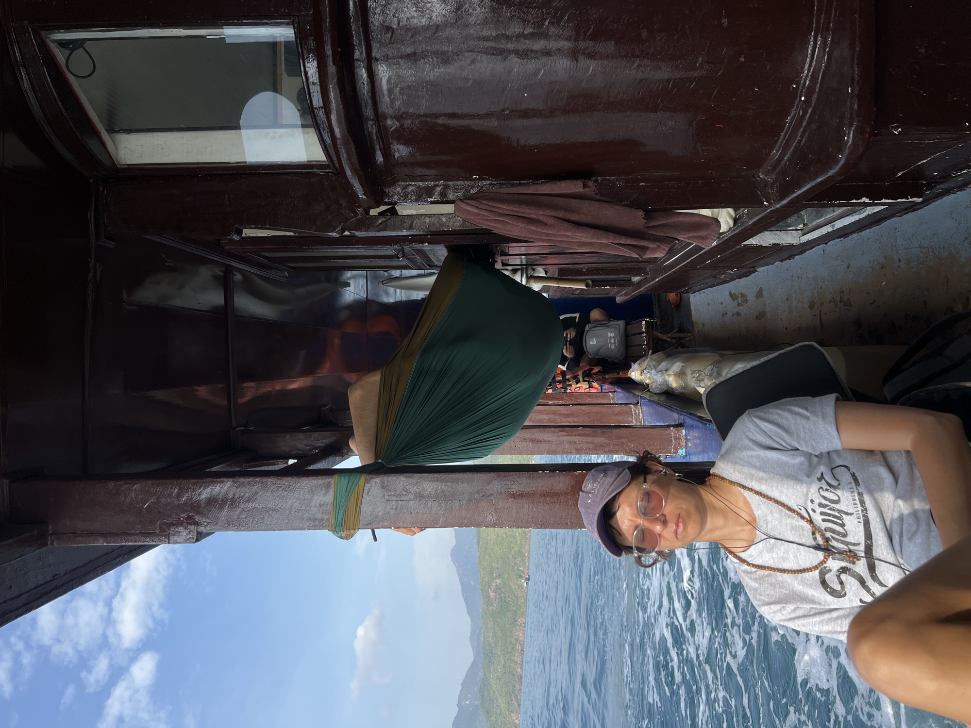 Woman in purple cap spotted on boat near Nha Trang