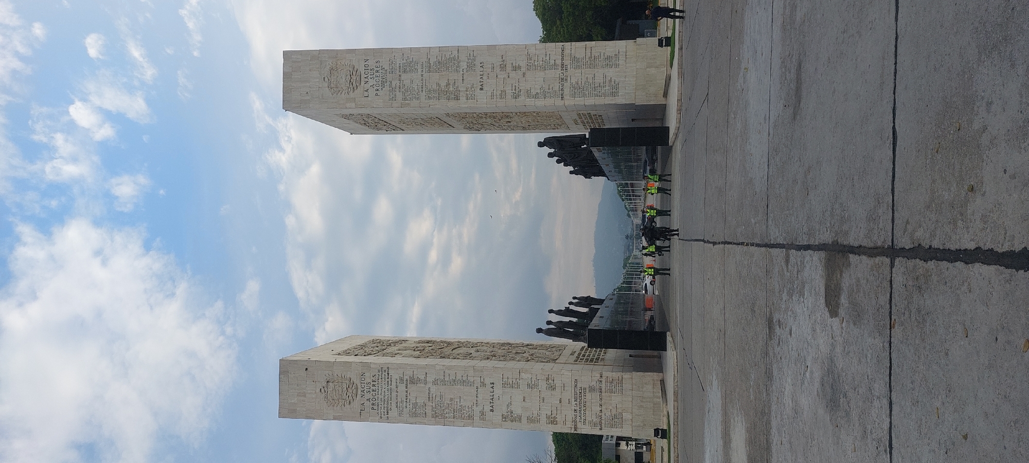 Evening documentation of Caracas plaza monuments and fountains