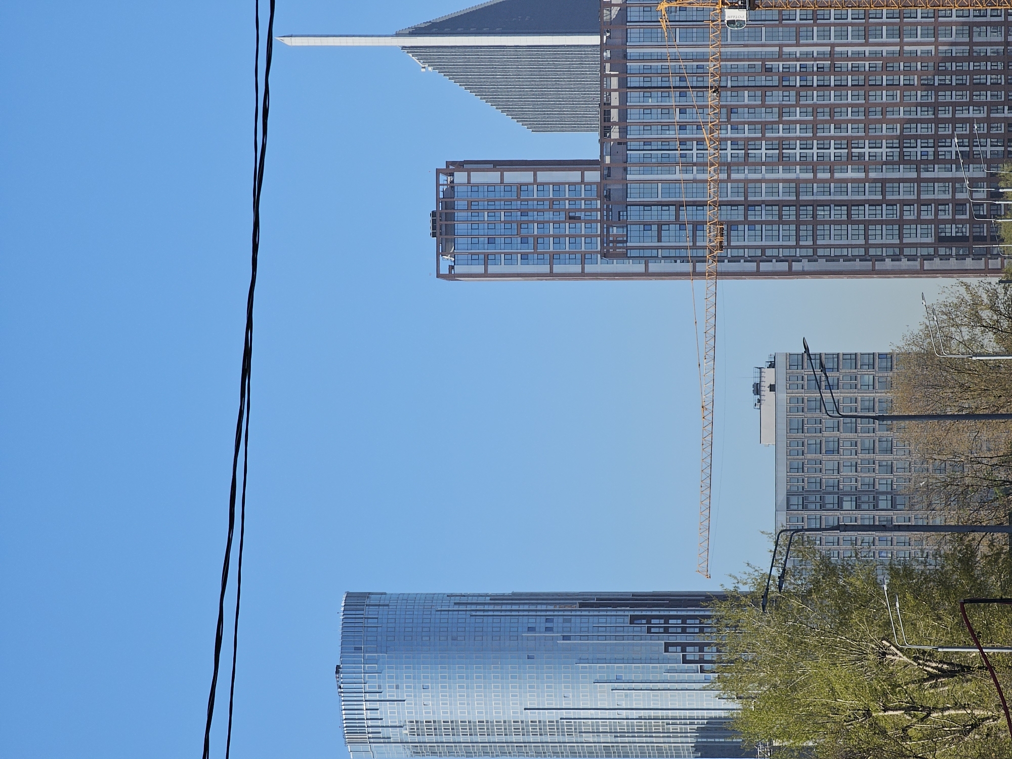 Early morning construction activity documented in Moscow