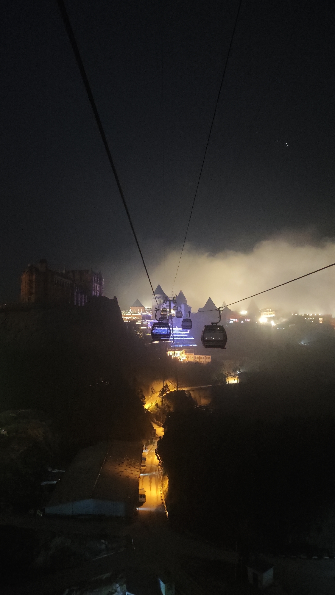Nighttime cable car ride captures Ba Na Hills views