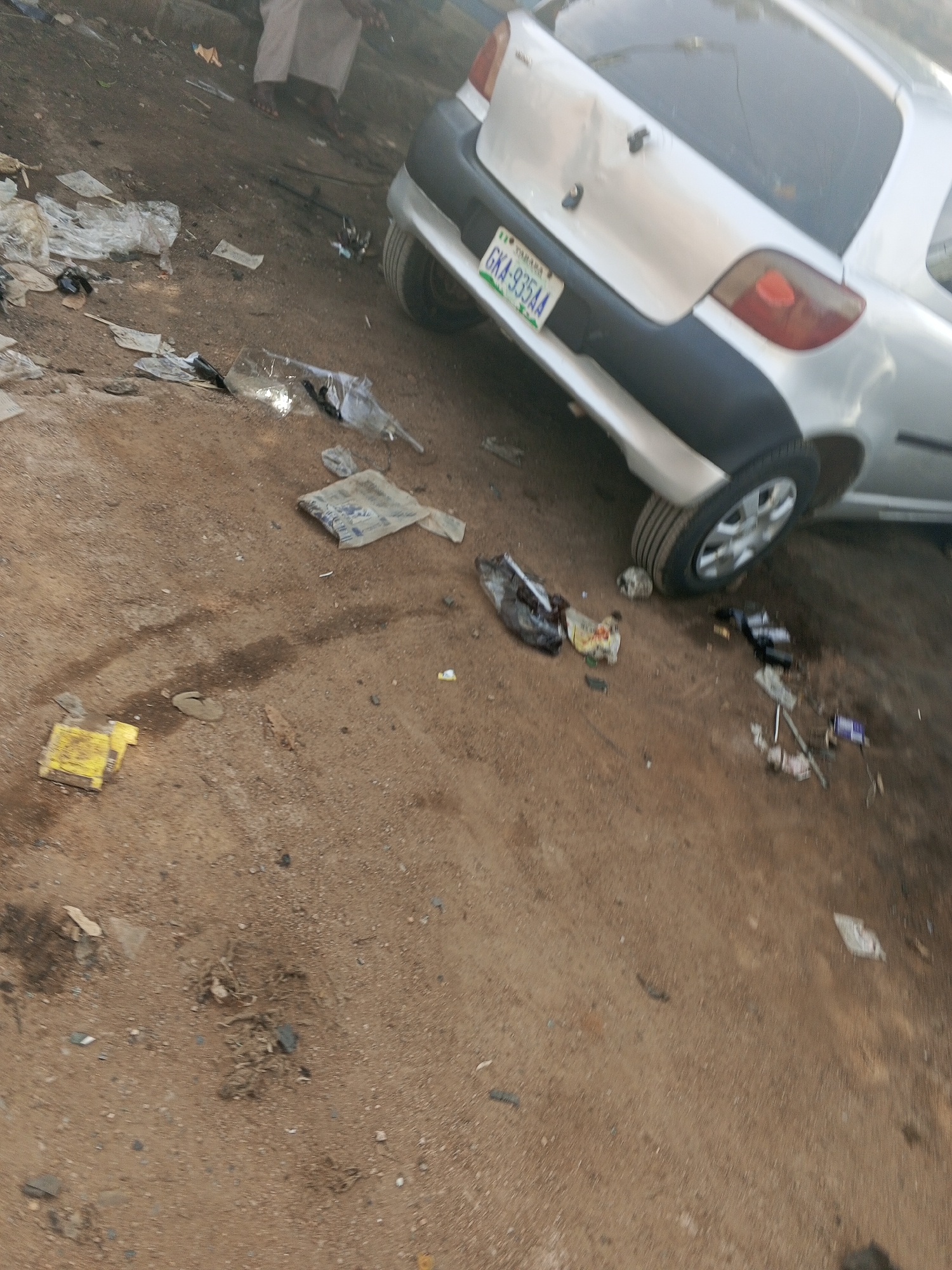 Vehicle breakdowns and automotive activity documented across Jalingo, Nigeria