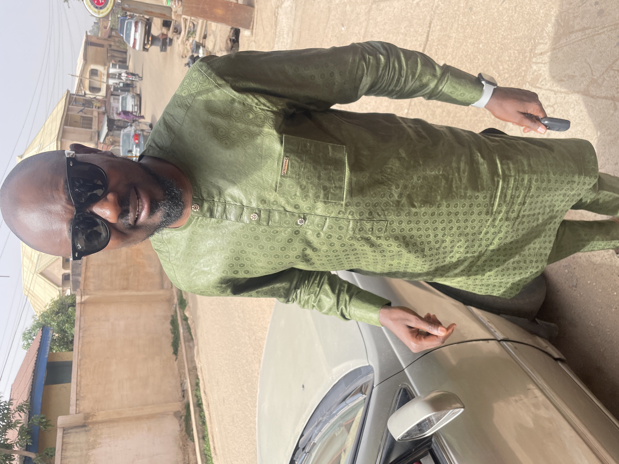 Man photographed with car in Jos amid social posts