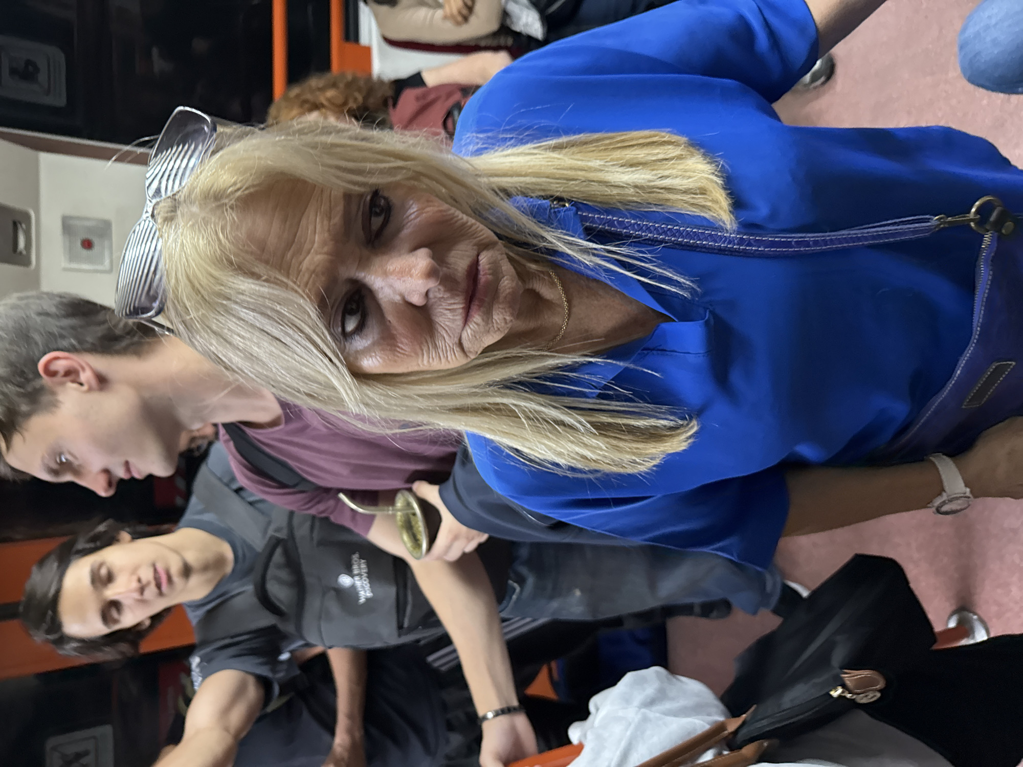 Crowded public space photographed in Buenos Aires transit area