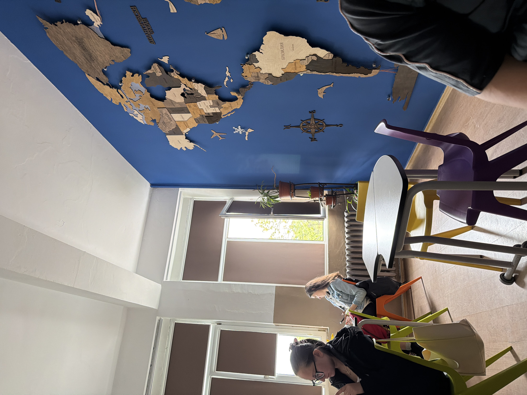 Morning scenes documented in Panagyurishte classrooms and streets
