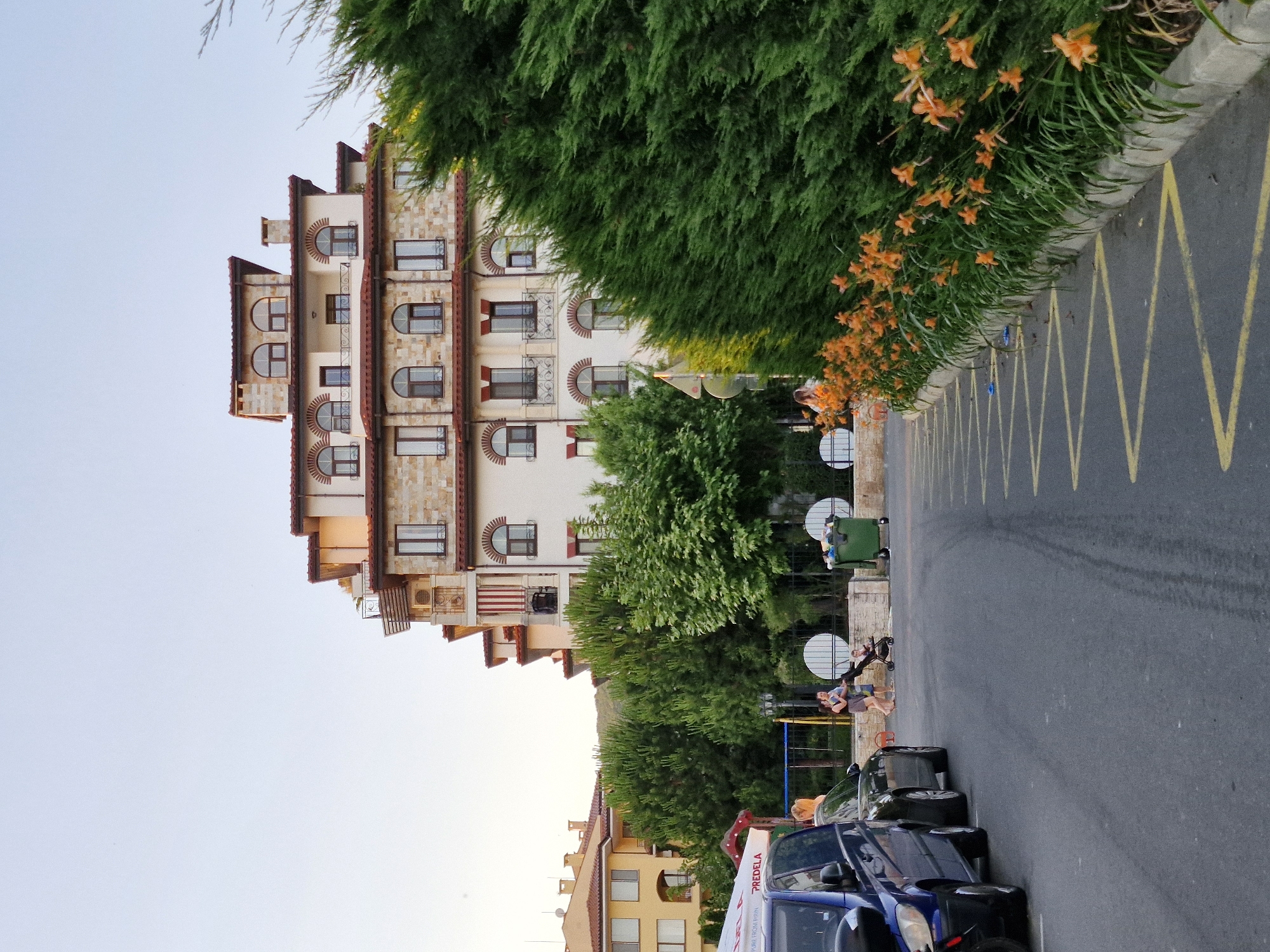 Sveti Vlas resort town: construction, streets, and summer afternoon life