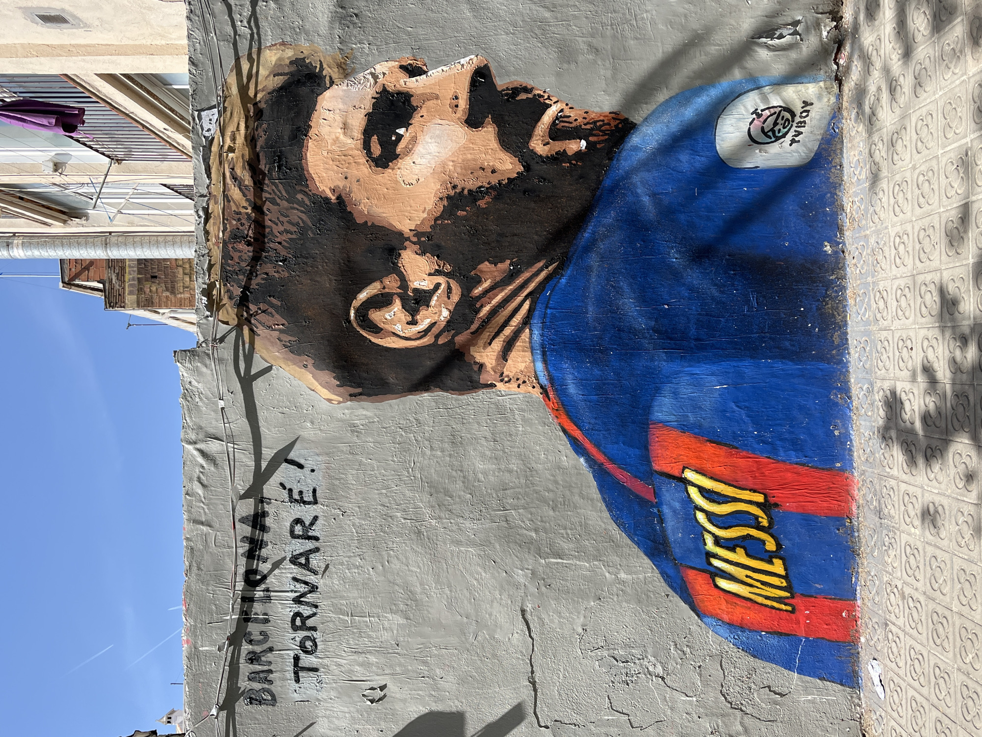 Messi street mural spotted in Barcelona