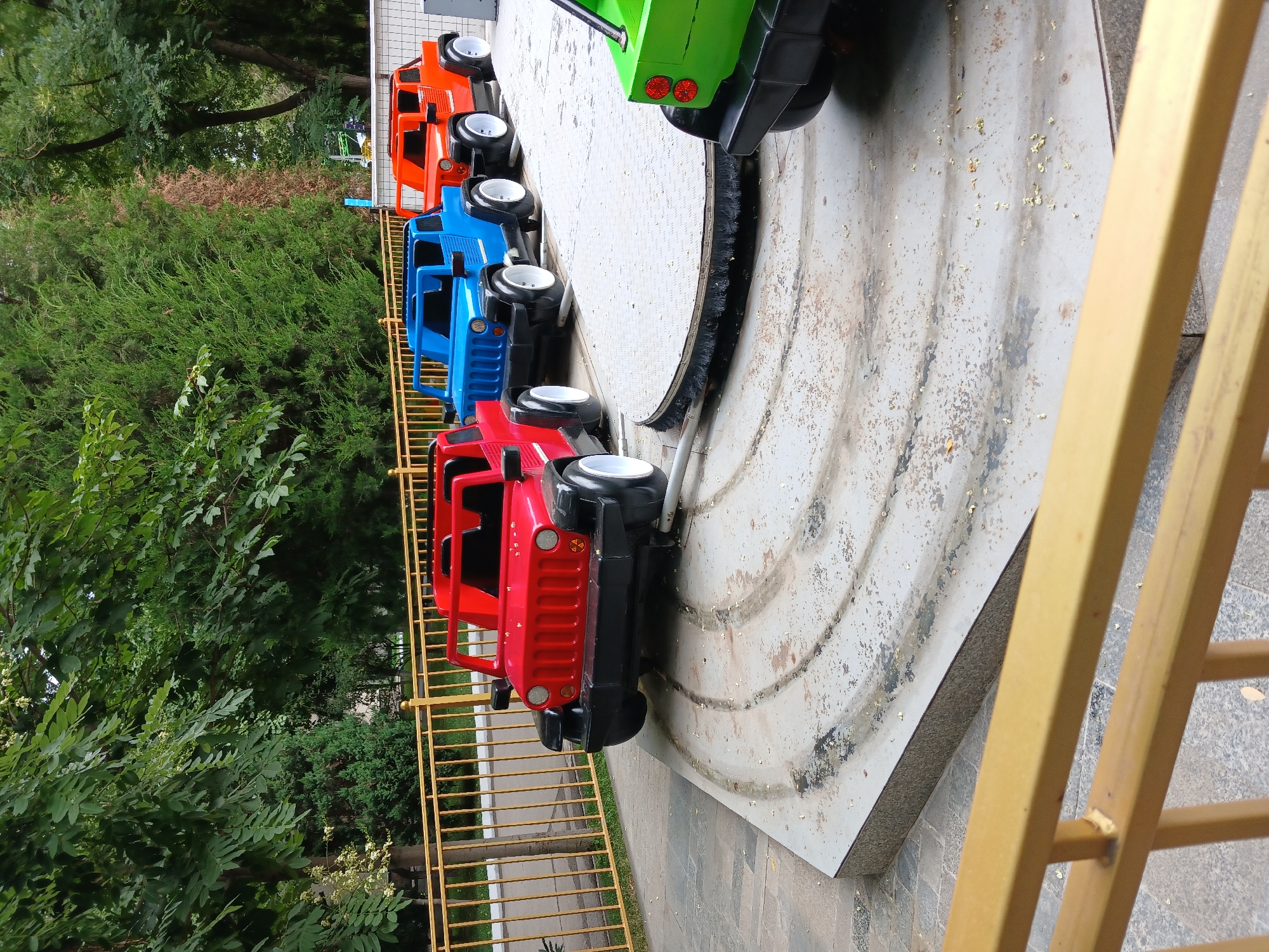 Morning out at a Tashkent amusement park with food truck lunch