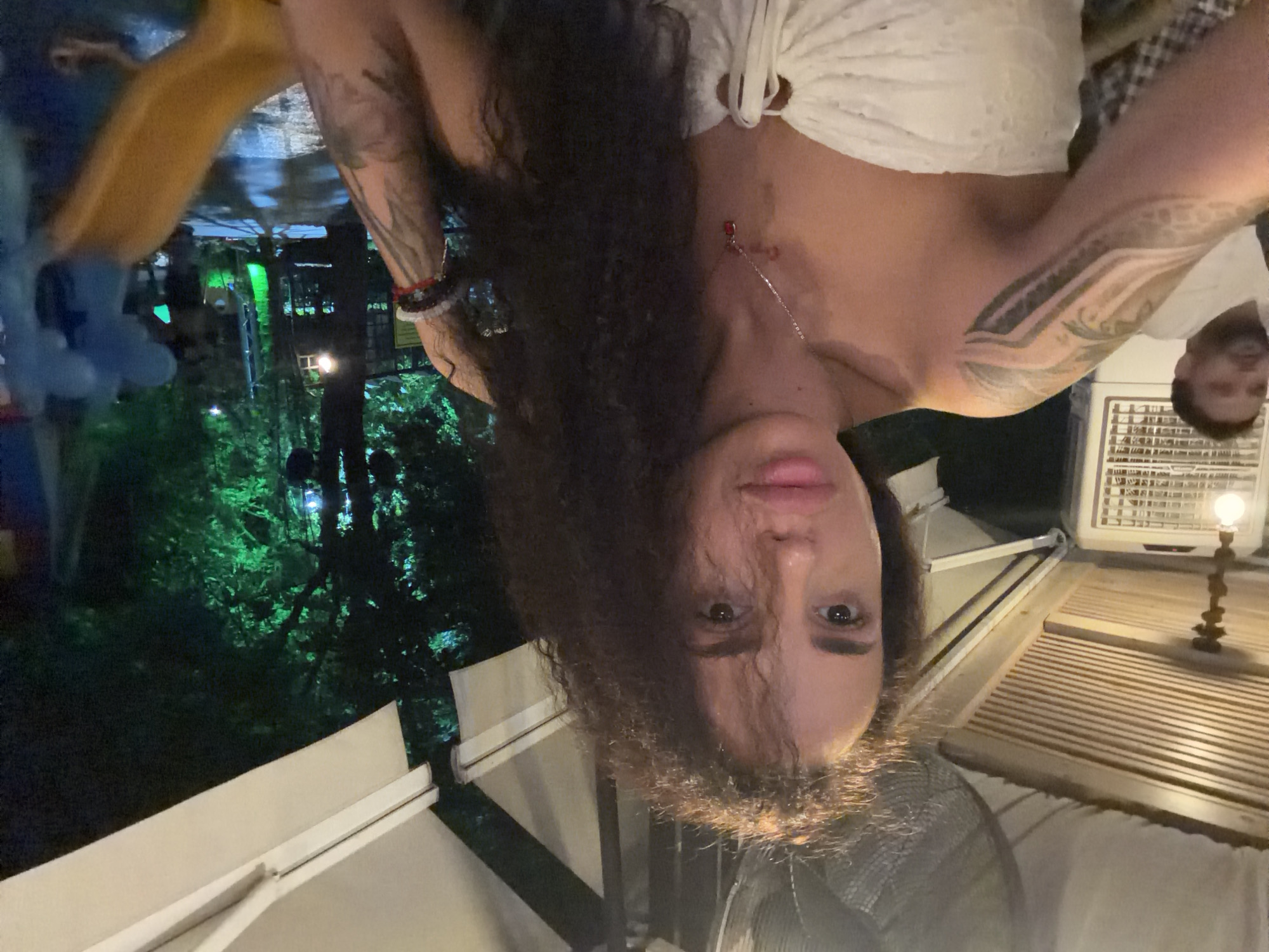 Getting ready in Petrich: evening selfies and an outfit post