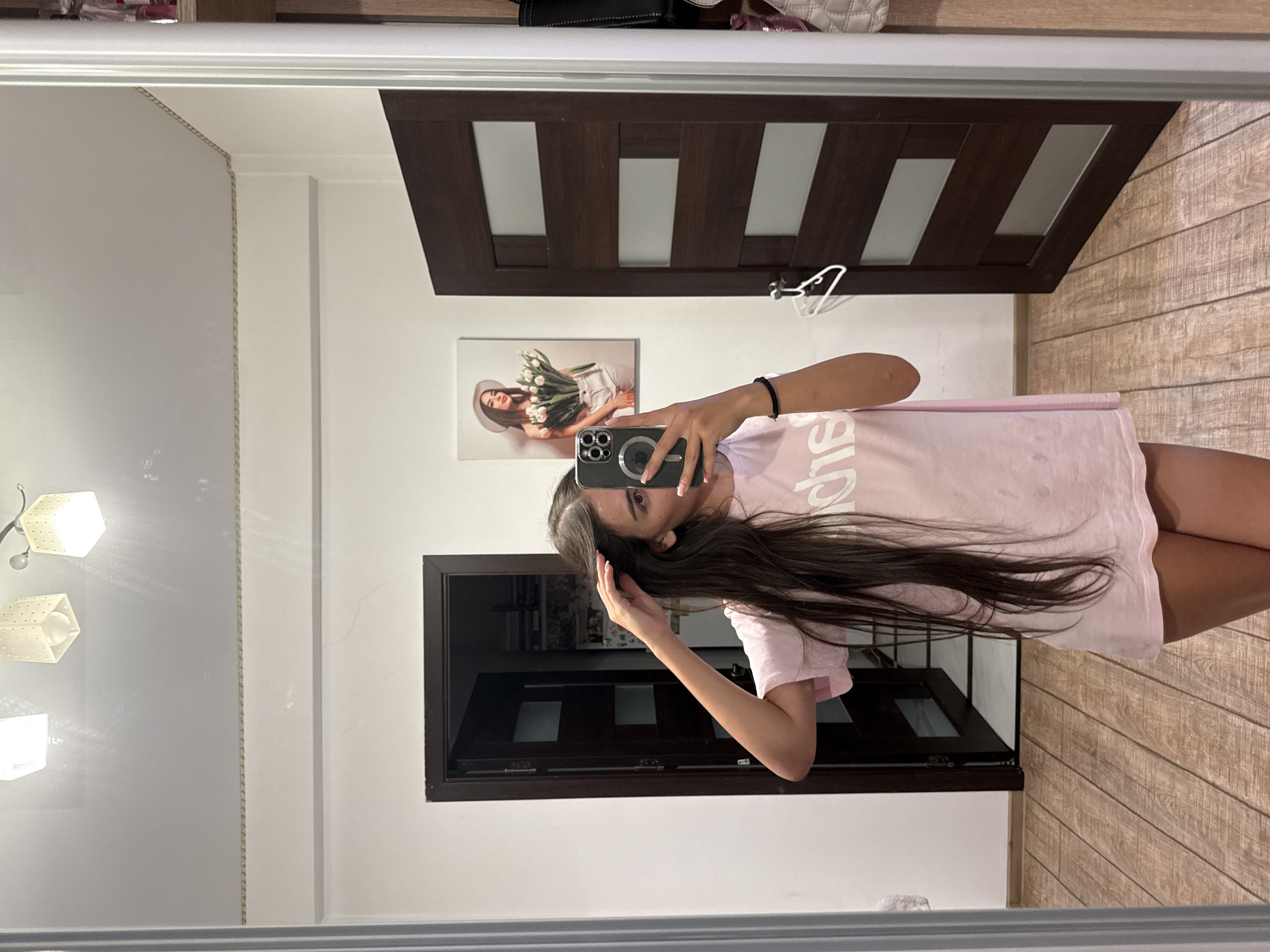 Mirror selfies and bedroom scenes from a Chișinău apartment