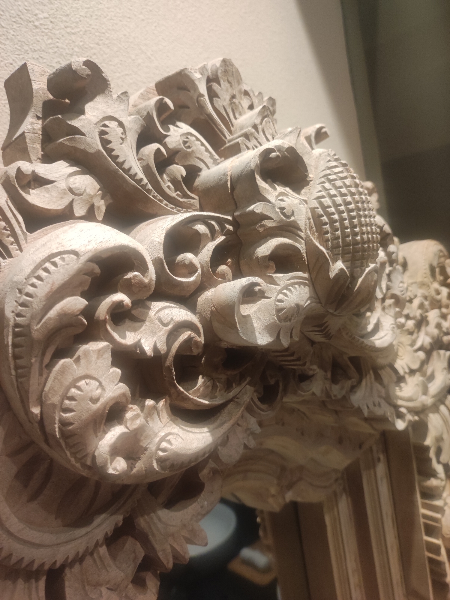 Ornate wooden crafts documented in North Kuta morning