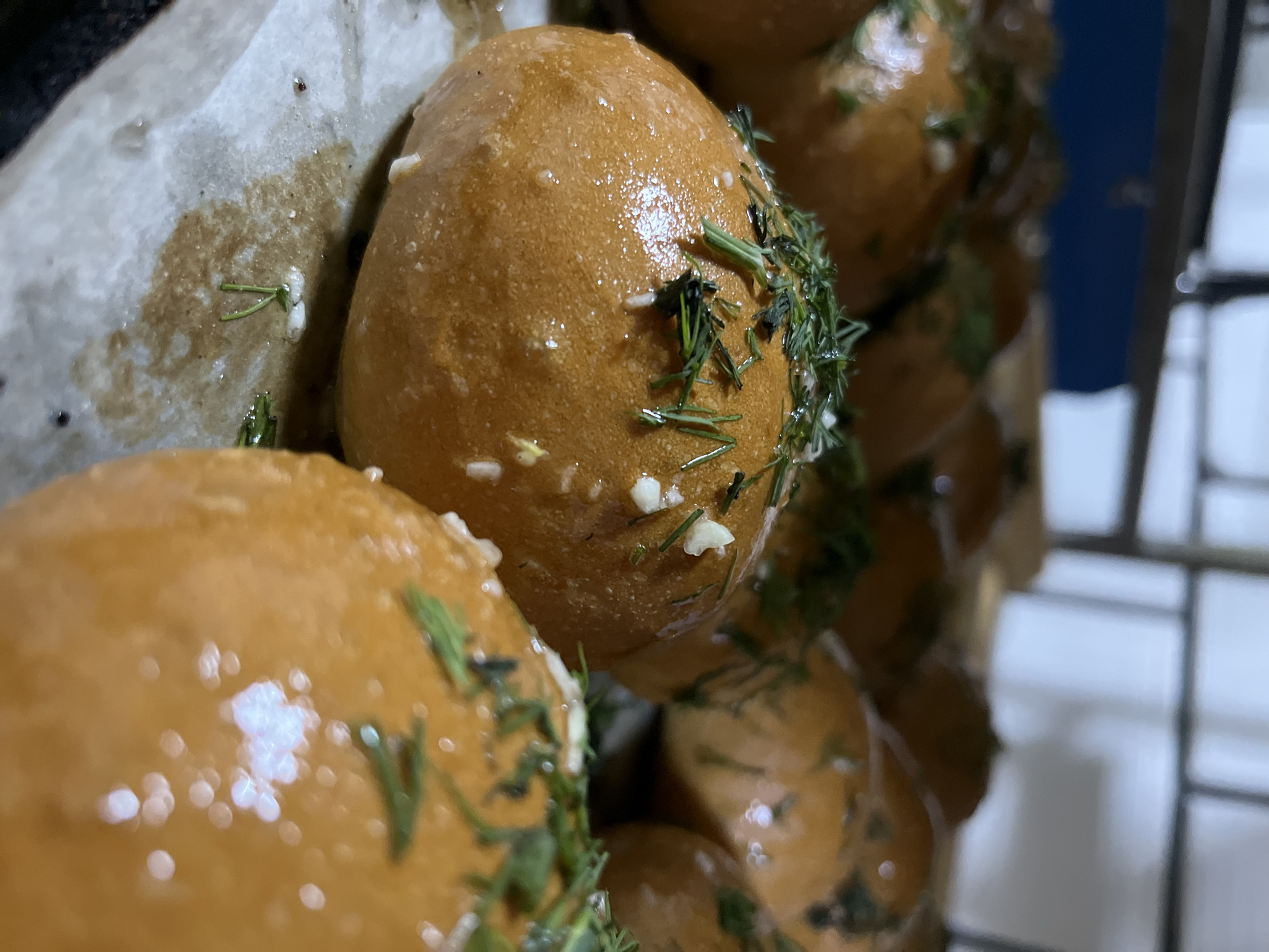 Fresh bread baking documented in Russian commercial kitchen