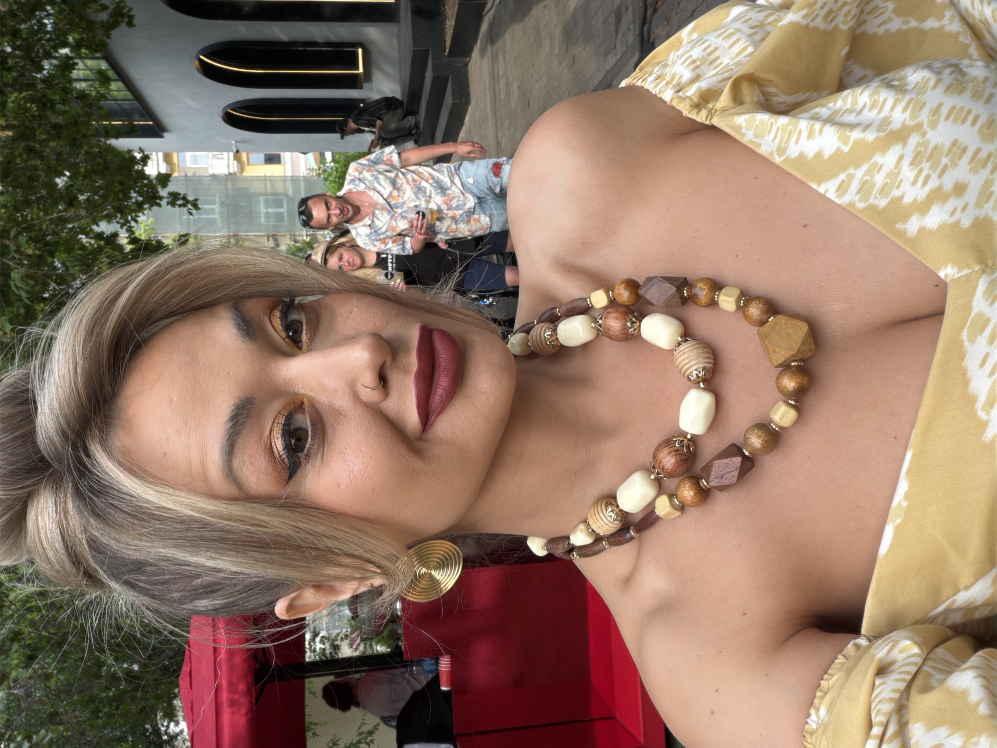 Outdoor selfie in Krasnoyarsk with a bold summer look