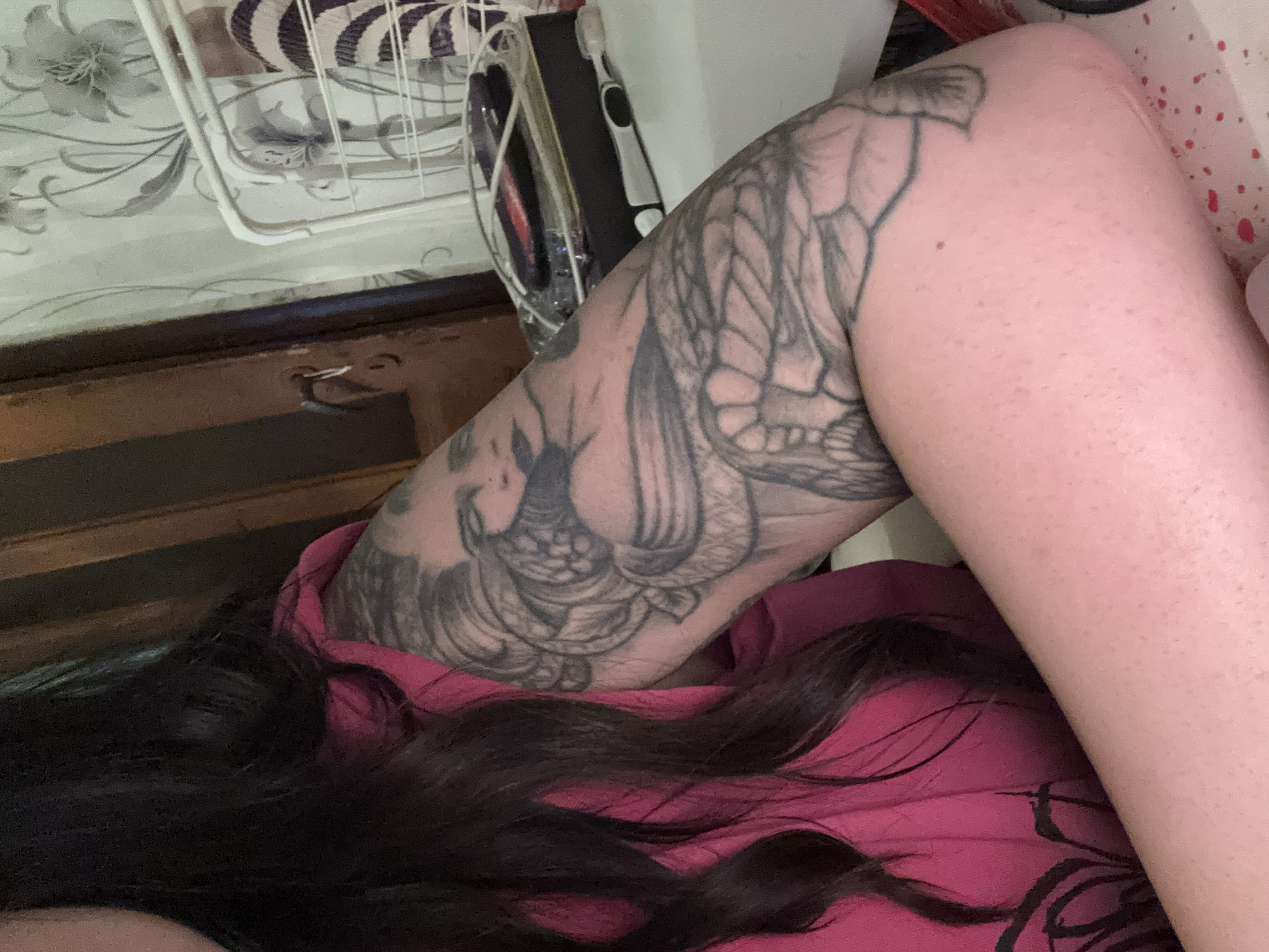 Person with detailed tattoo observed in Dobrovnitsa, Bulgaria