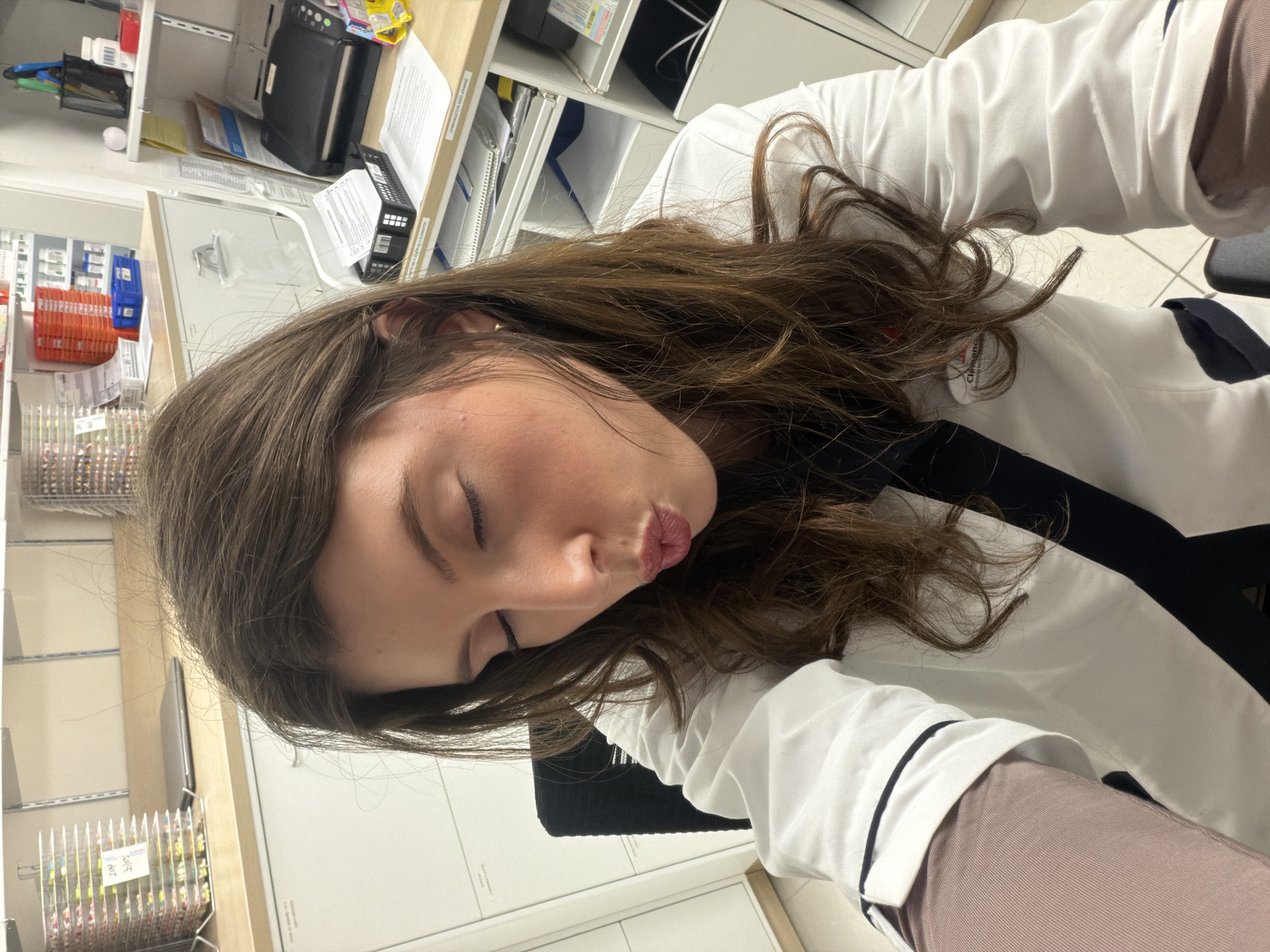 Woman takes selfie in Longueuil