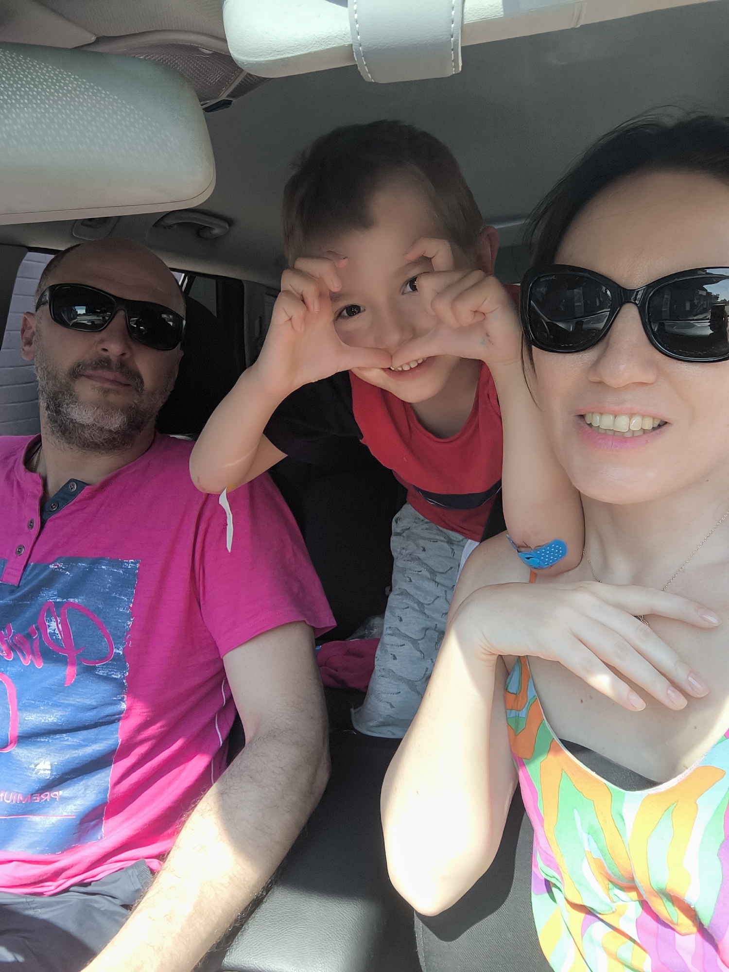 Vehicle selfie and hashtag graphic from Riga