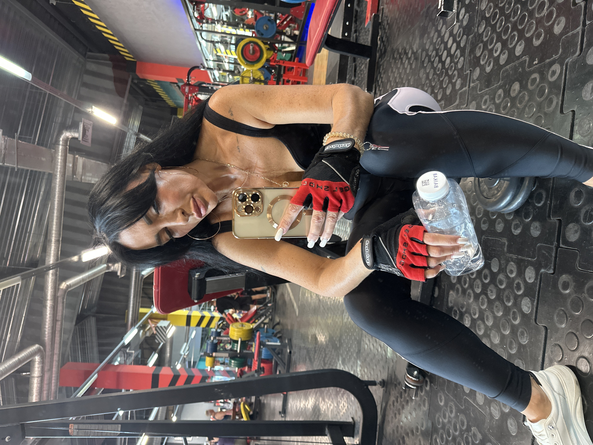 Gym selfie session in Tyumen, multiple angles, August morning