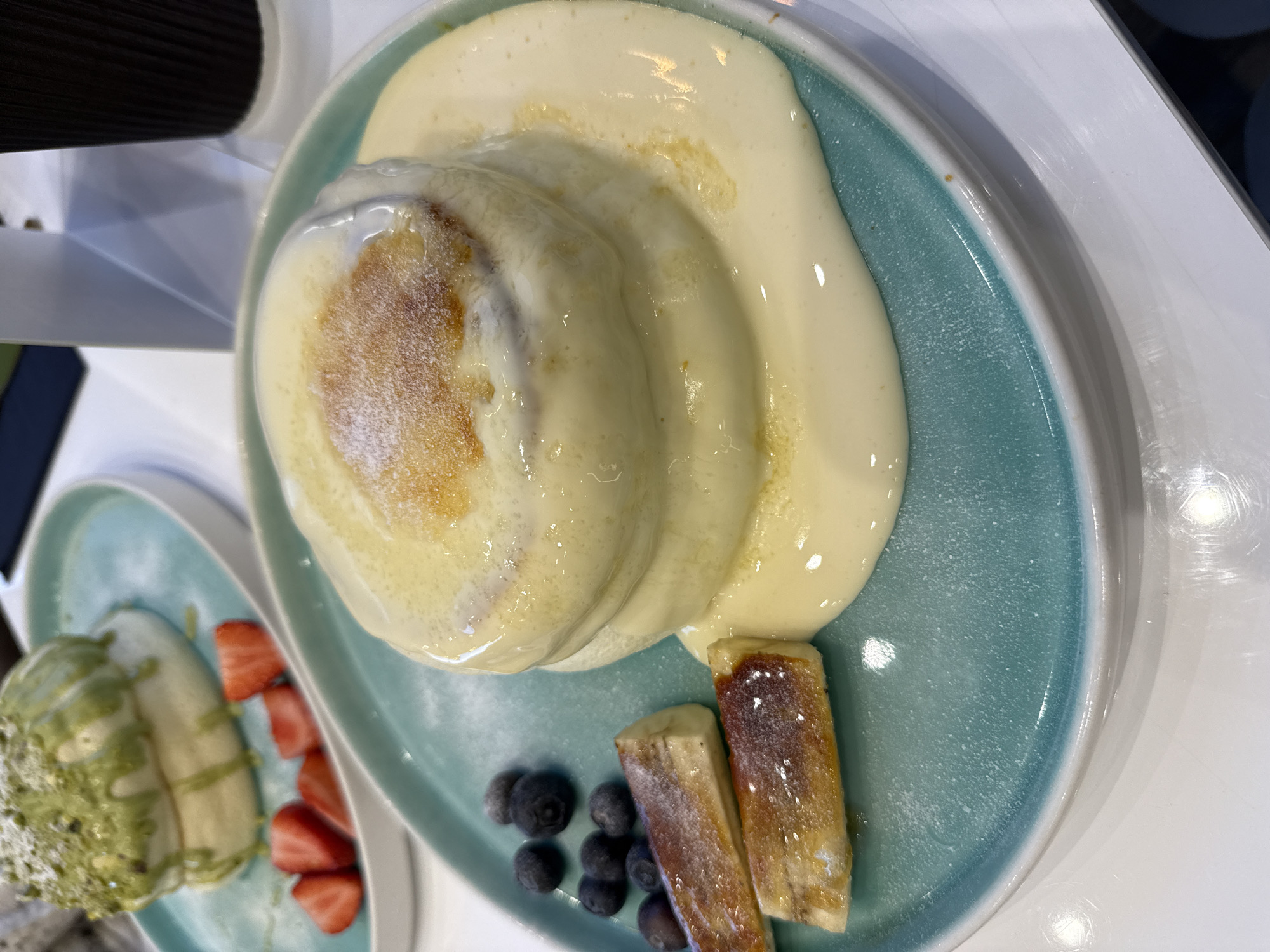 Diner enjoys Japanese pancakes and bubble tea in Nottingham