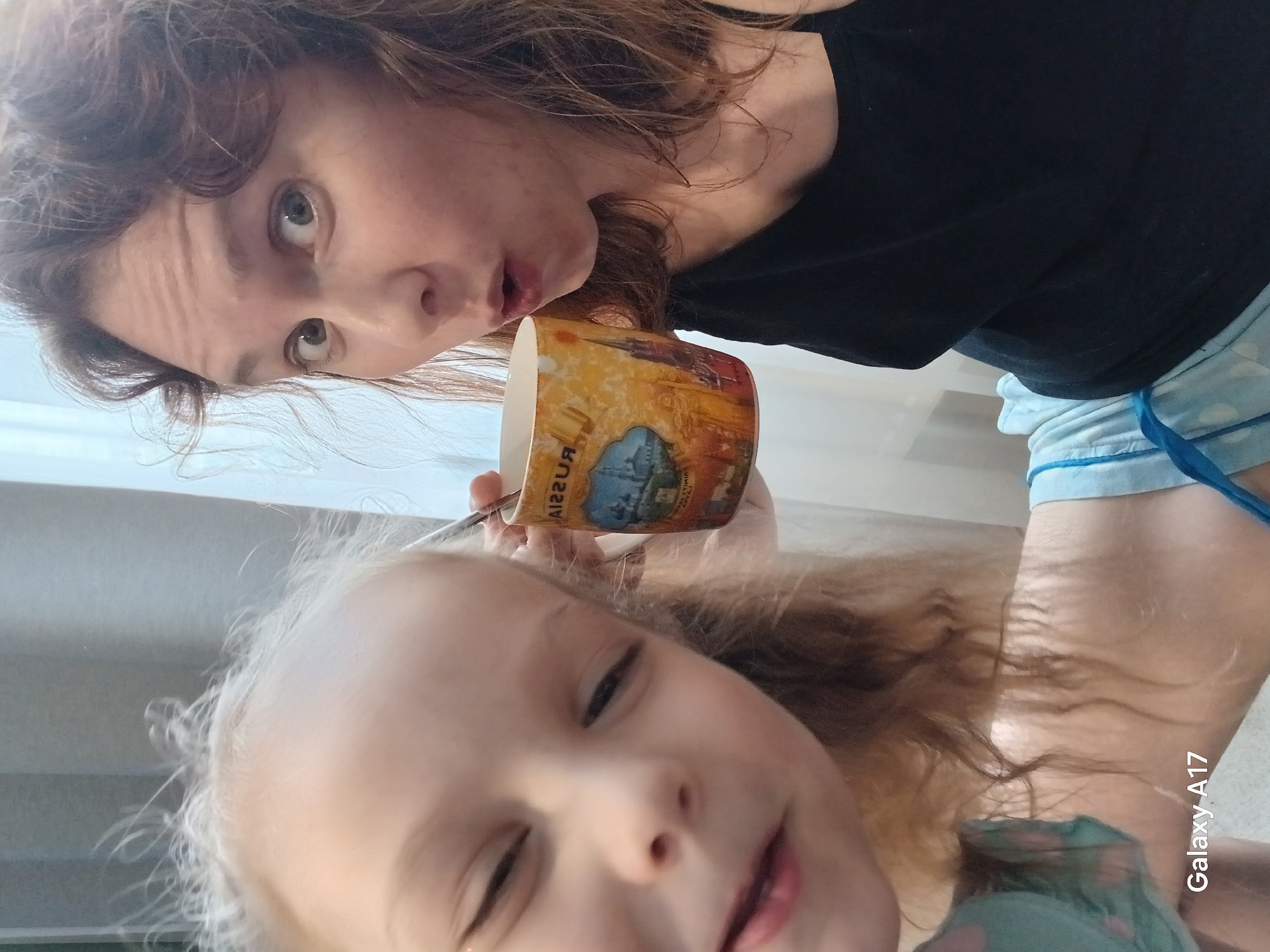 Family shares tender moments in Yekaterinburg #KissChallenge posts