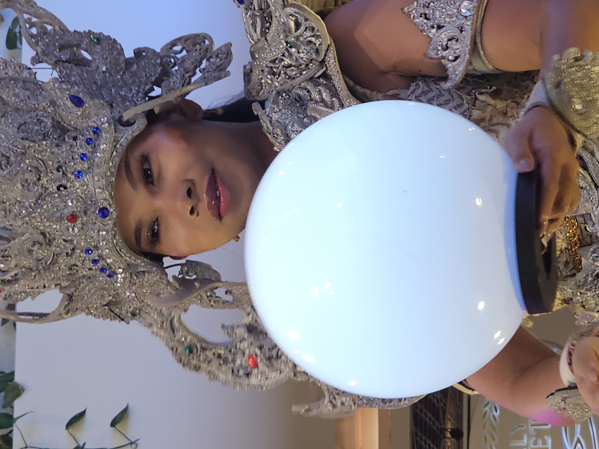 Traditional Balinese dance performance at Denpasar shopping mall