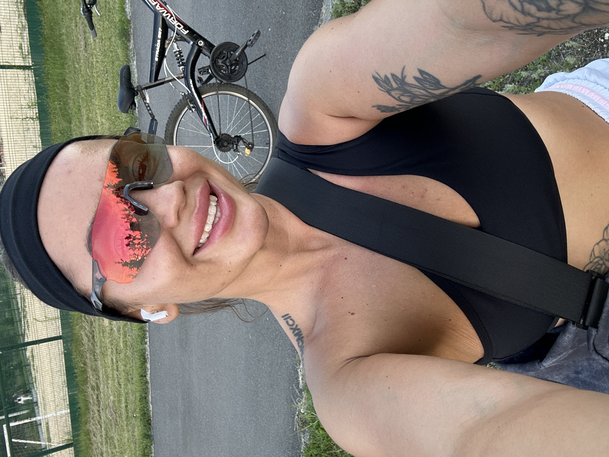 Athletic park stop in Yuzhnouralsk, captured from multiple angles