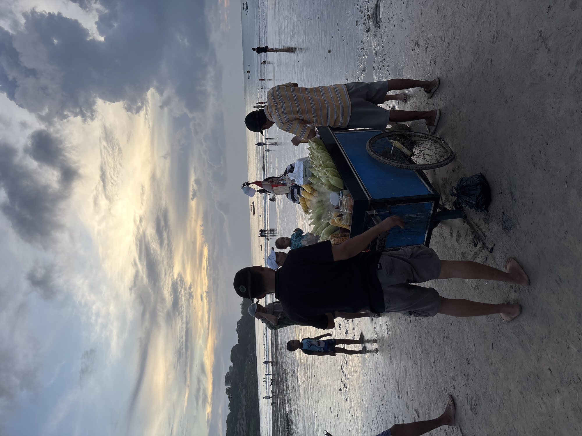 Evening beach life documented in Kuta Selatan, Indonesia