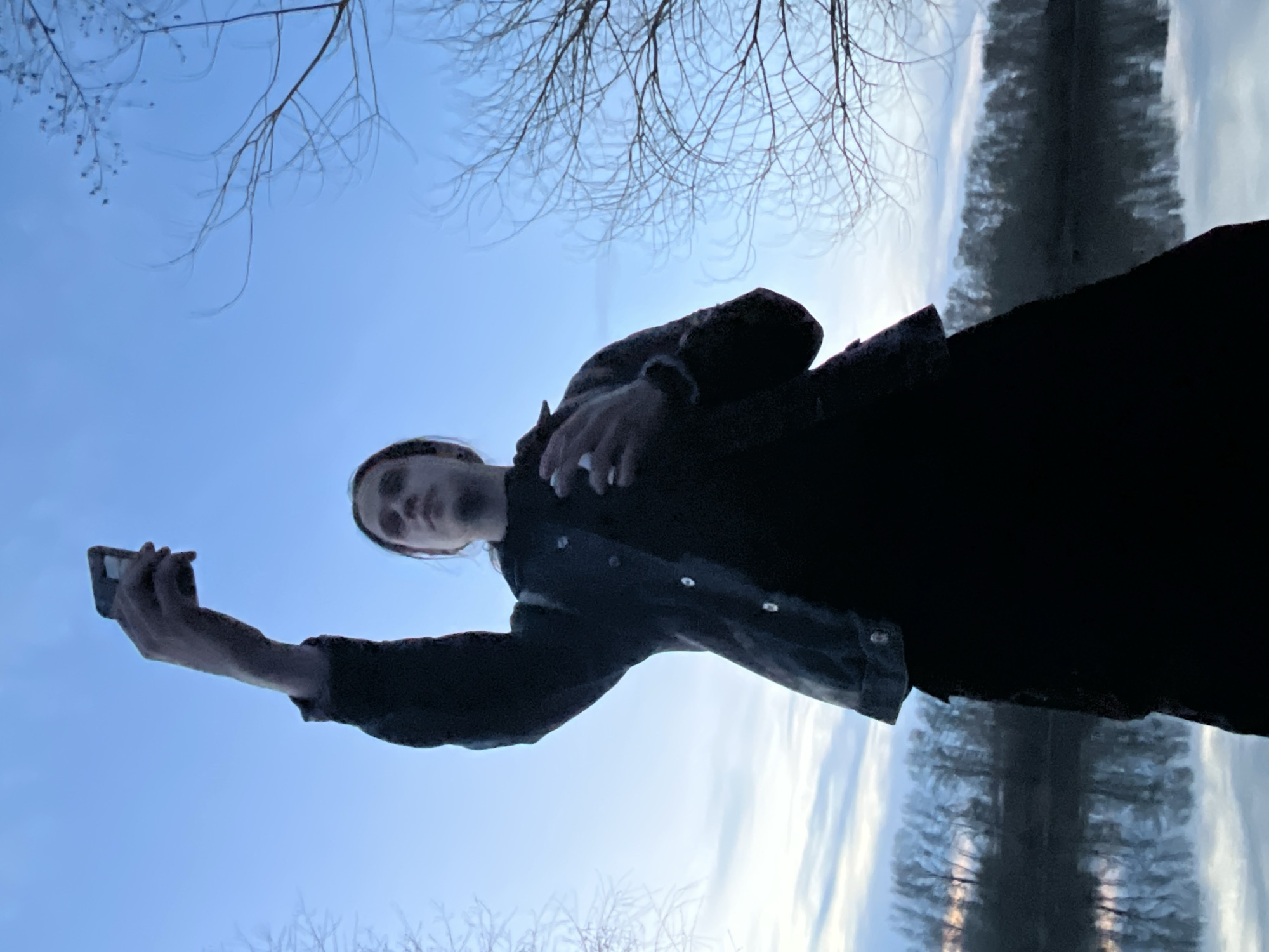 Person documents waterfront visit in Chaikovsky, Russia