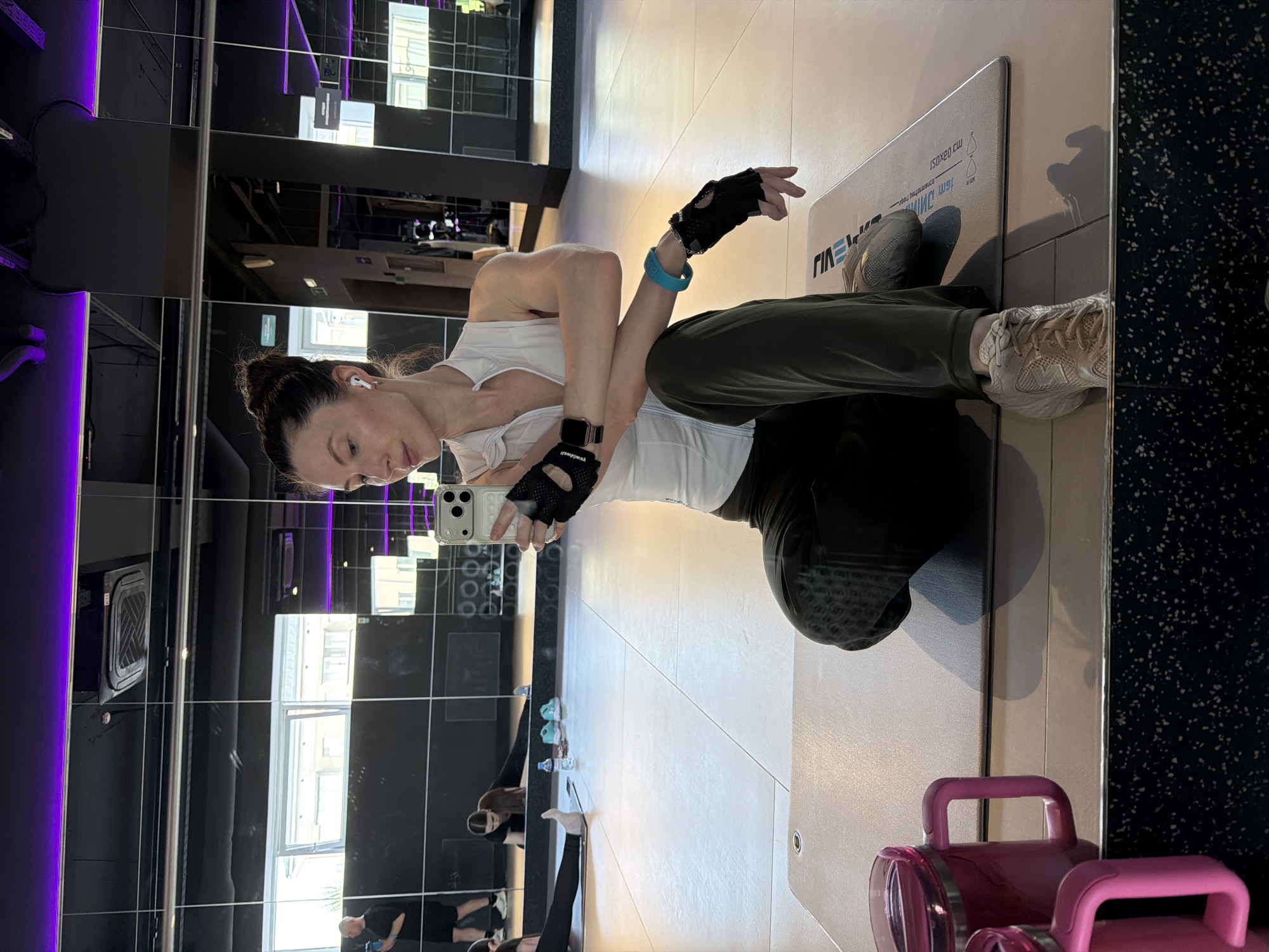 Woman documents workout with selfies at Perm gym