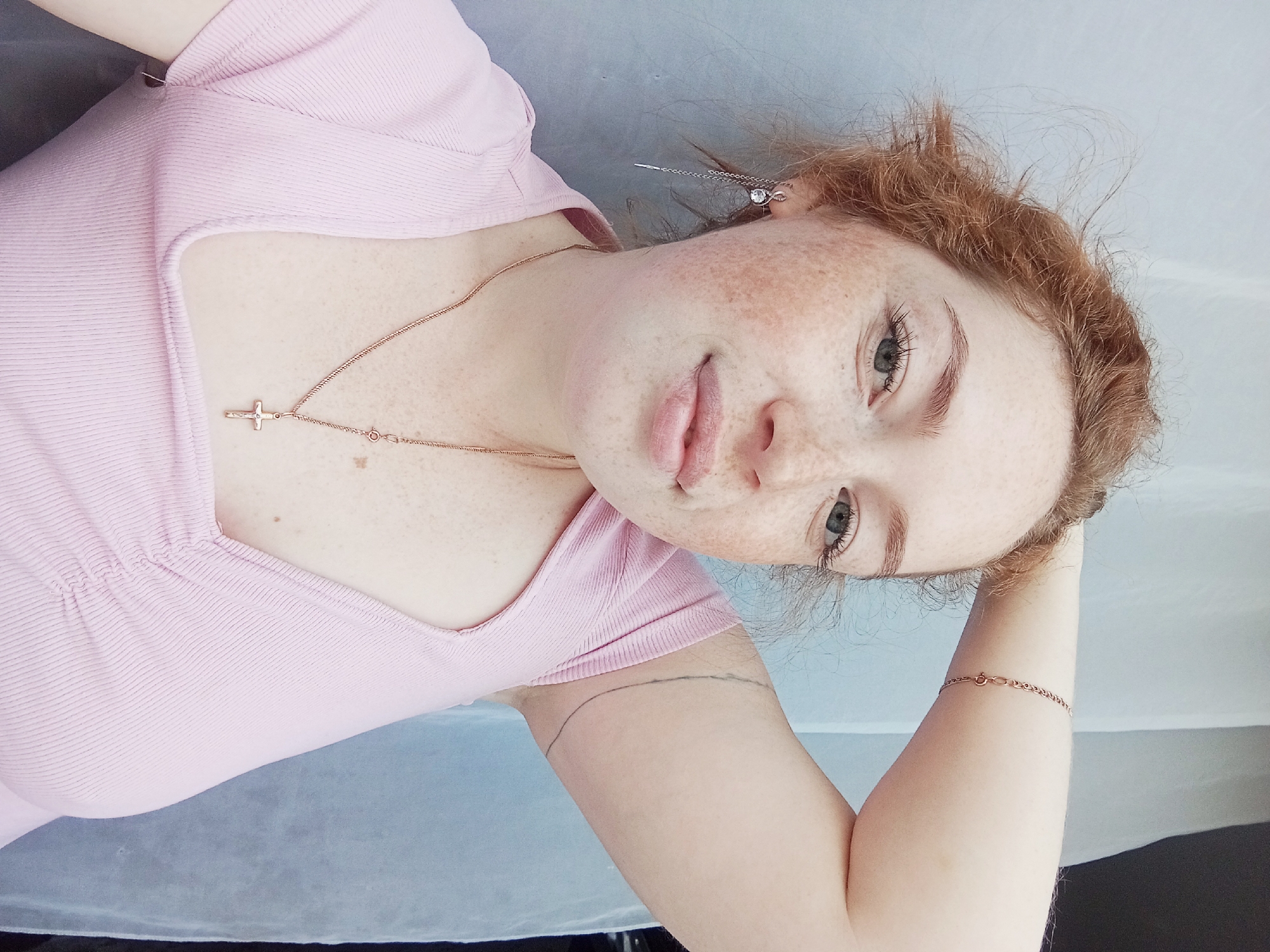 Red-haired woman spotted twice in Yurgamysh, Russia early morning