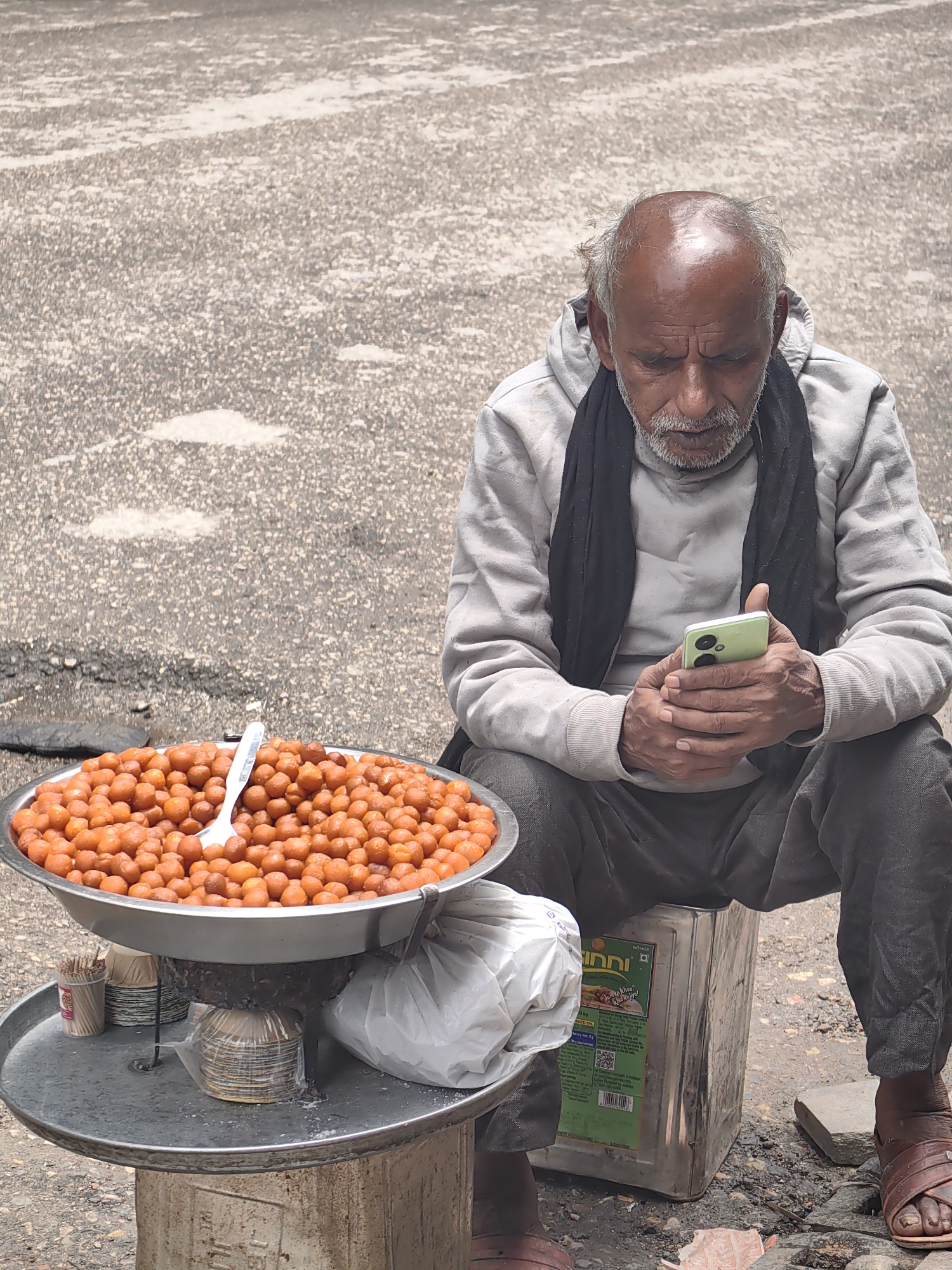 Religious procession draws crowds through Manali's morning streets