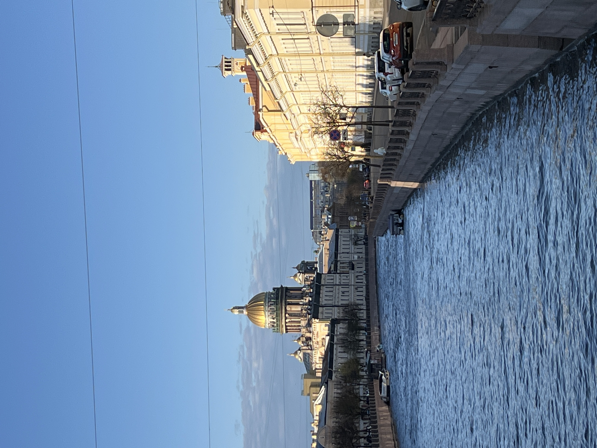 Woman, man observed near St. Isaac's Cathedral waterway