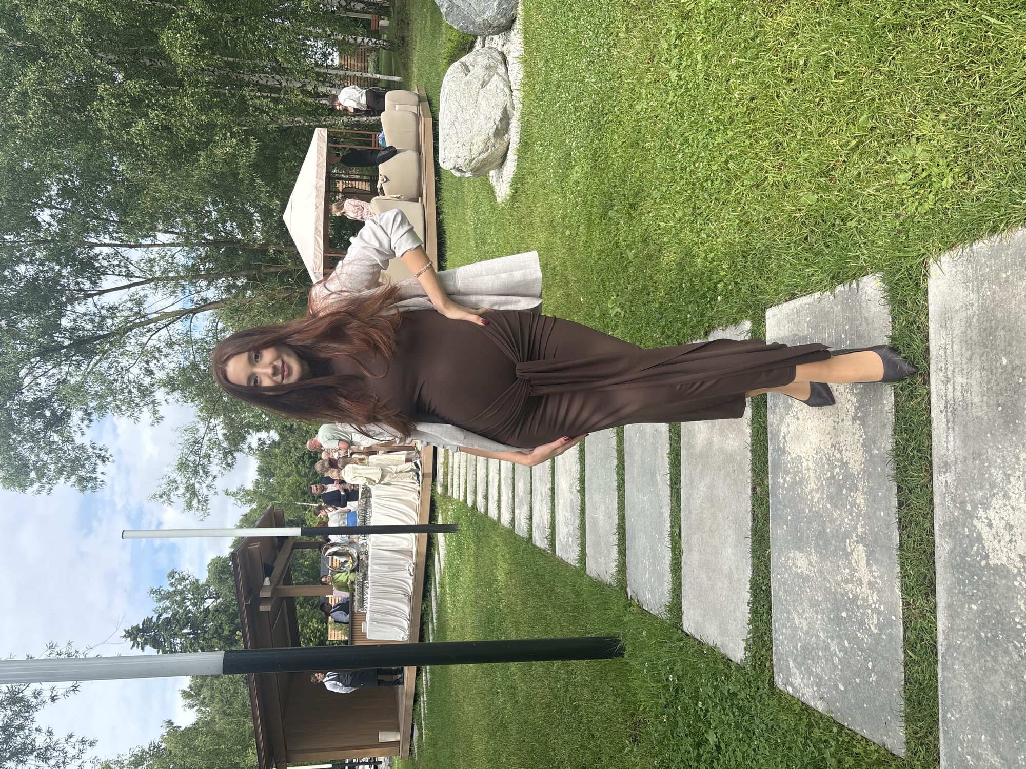Maternity photo session in Osipovo park and event venue