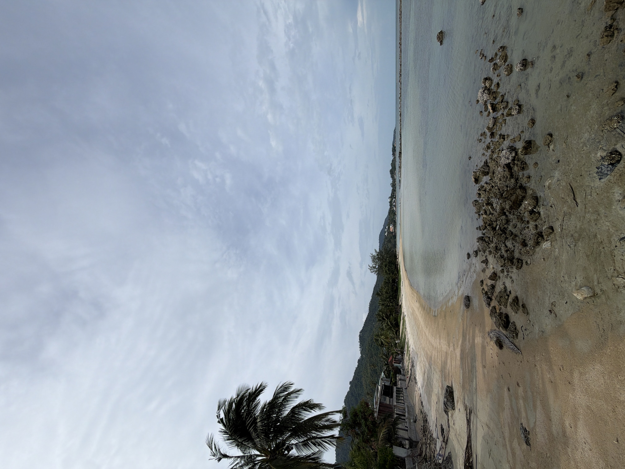 Ko Samui waterfront: Guan Yu statue and fishing bay views