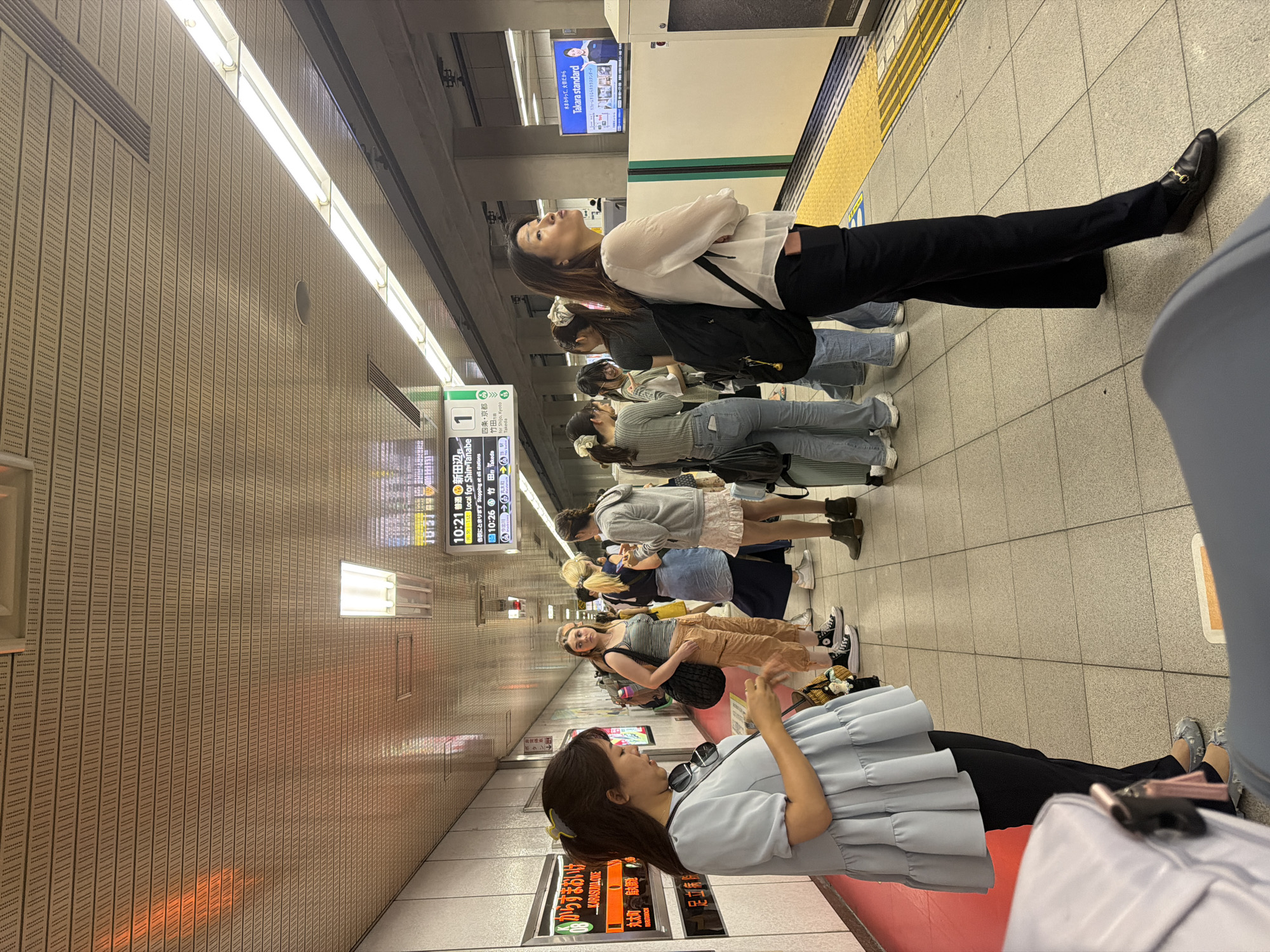 Late-night subway operations documented by multiple witnesses