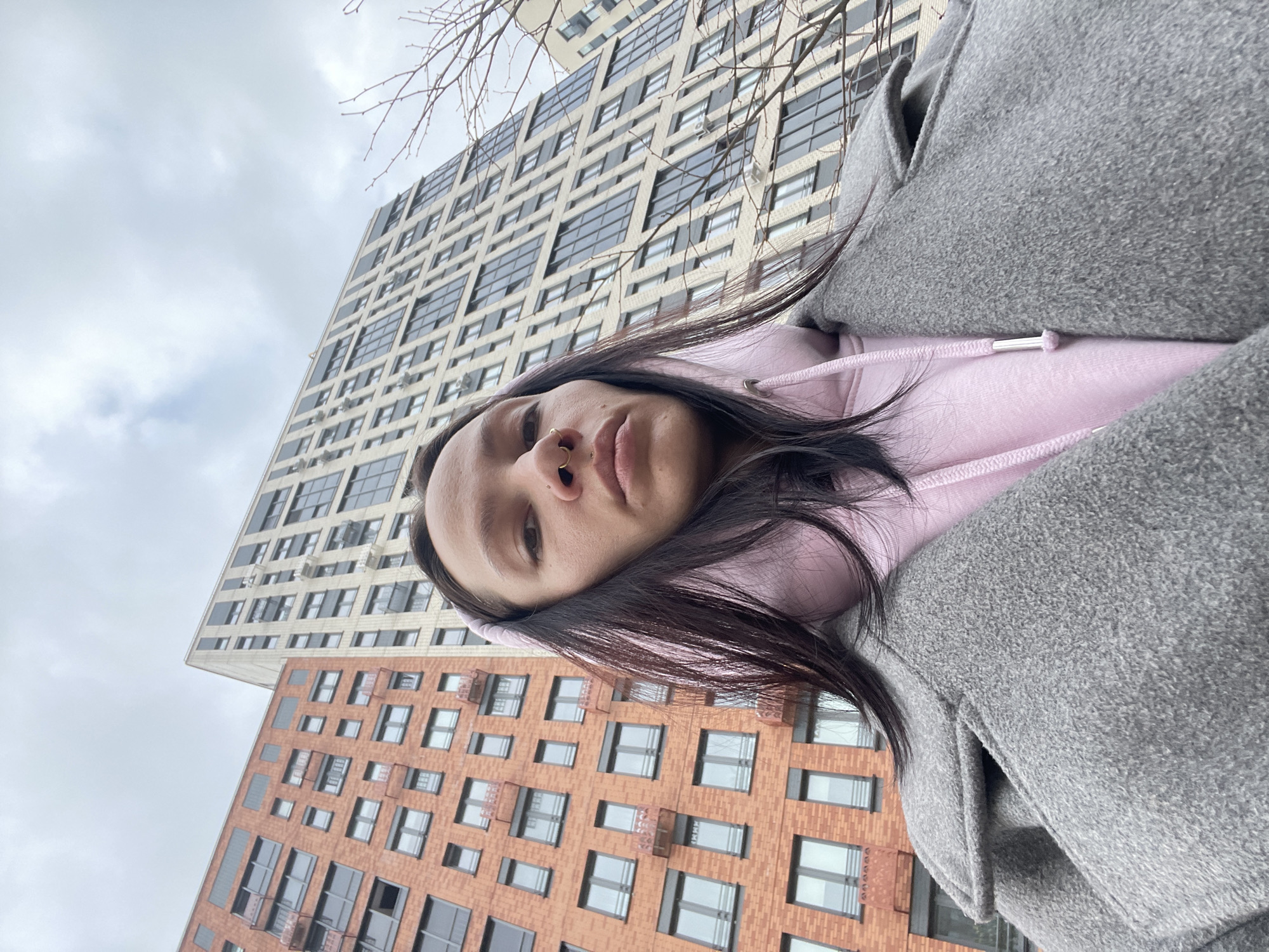 Woman documents casual day with selfies in Izhevsk, Russia