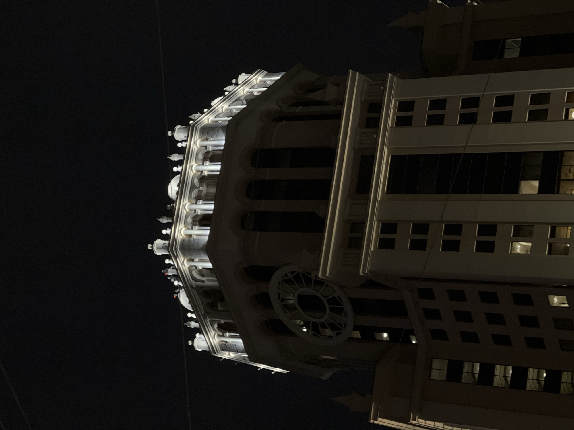 Nighttime scenes documented around Moscow's Paveletskaya station district