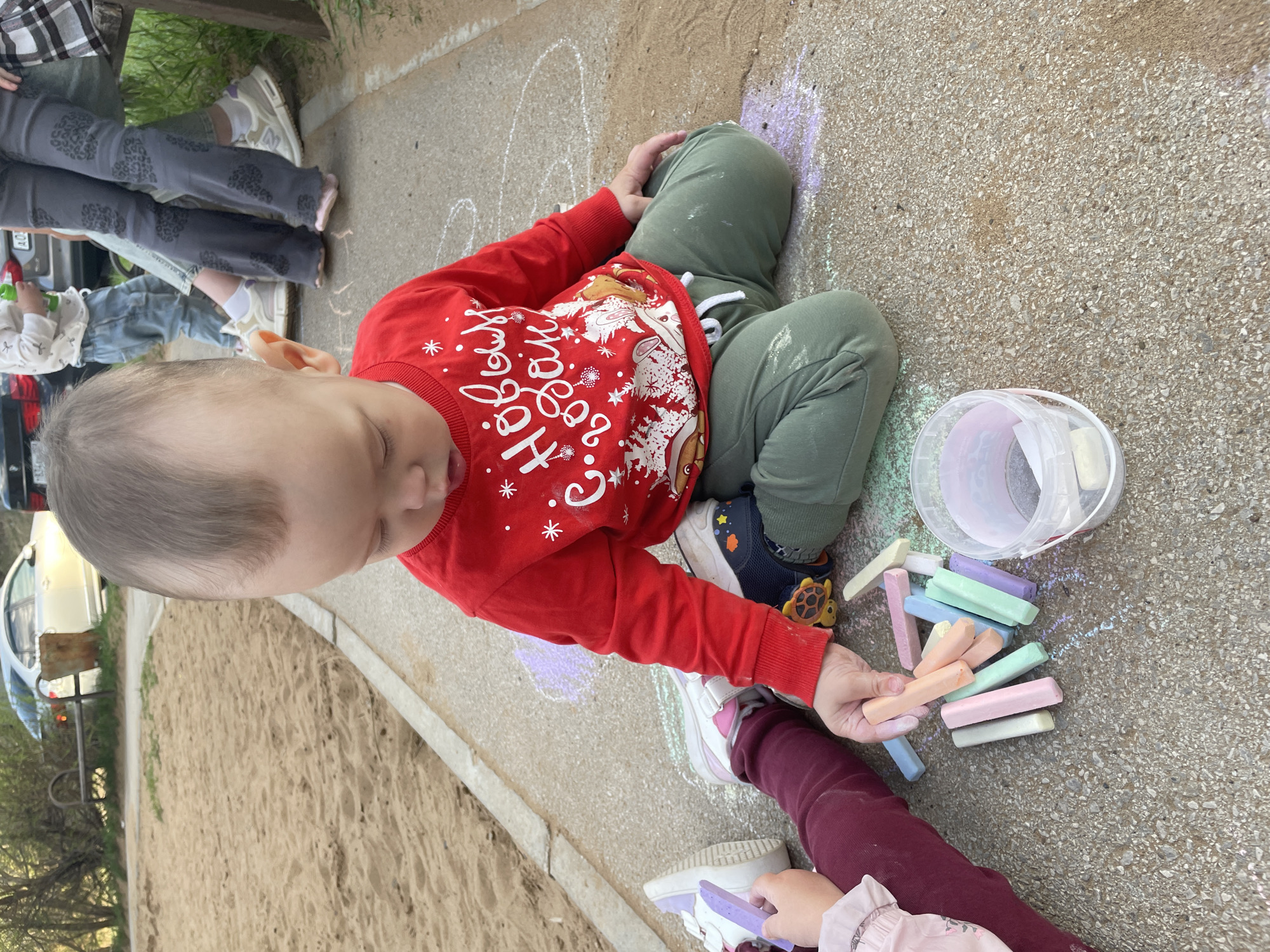 Family afternoon in Perm: children drawing, playing with gray cat