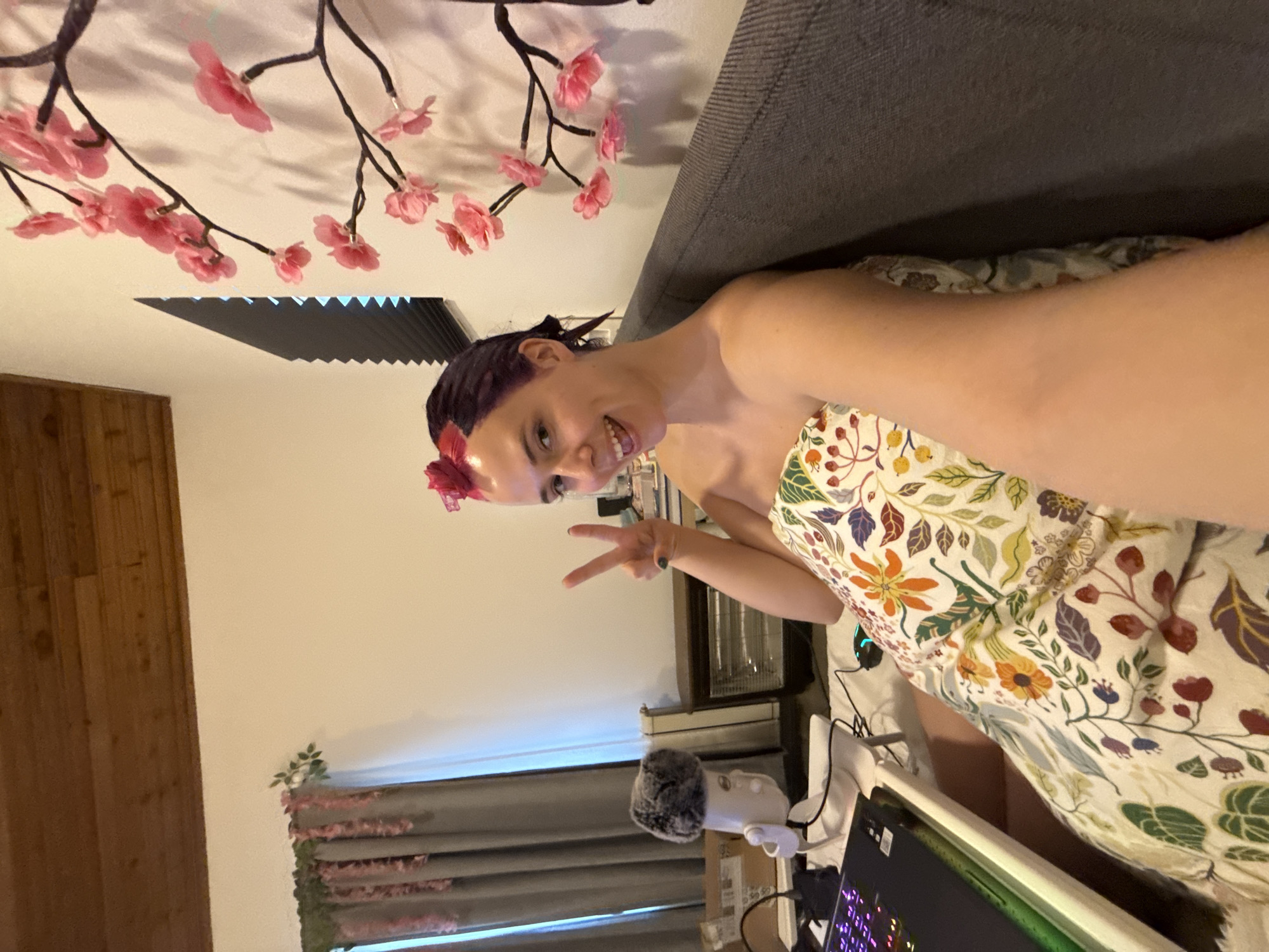 Woman documents purple hair dyeing process in Zagreb