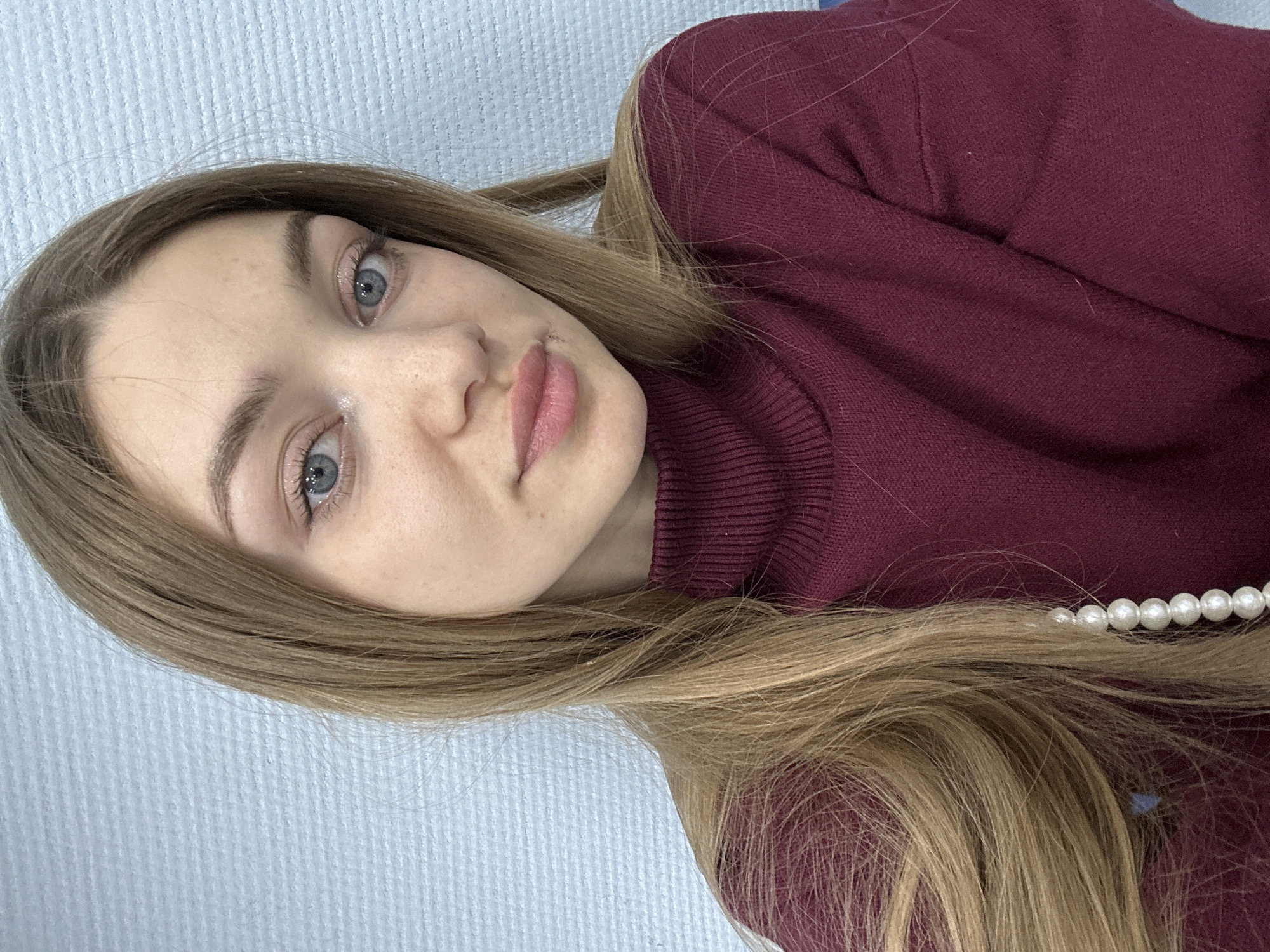 Two portraits captured in Kazan during morning hours