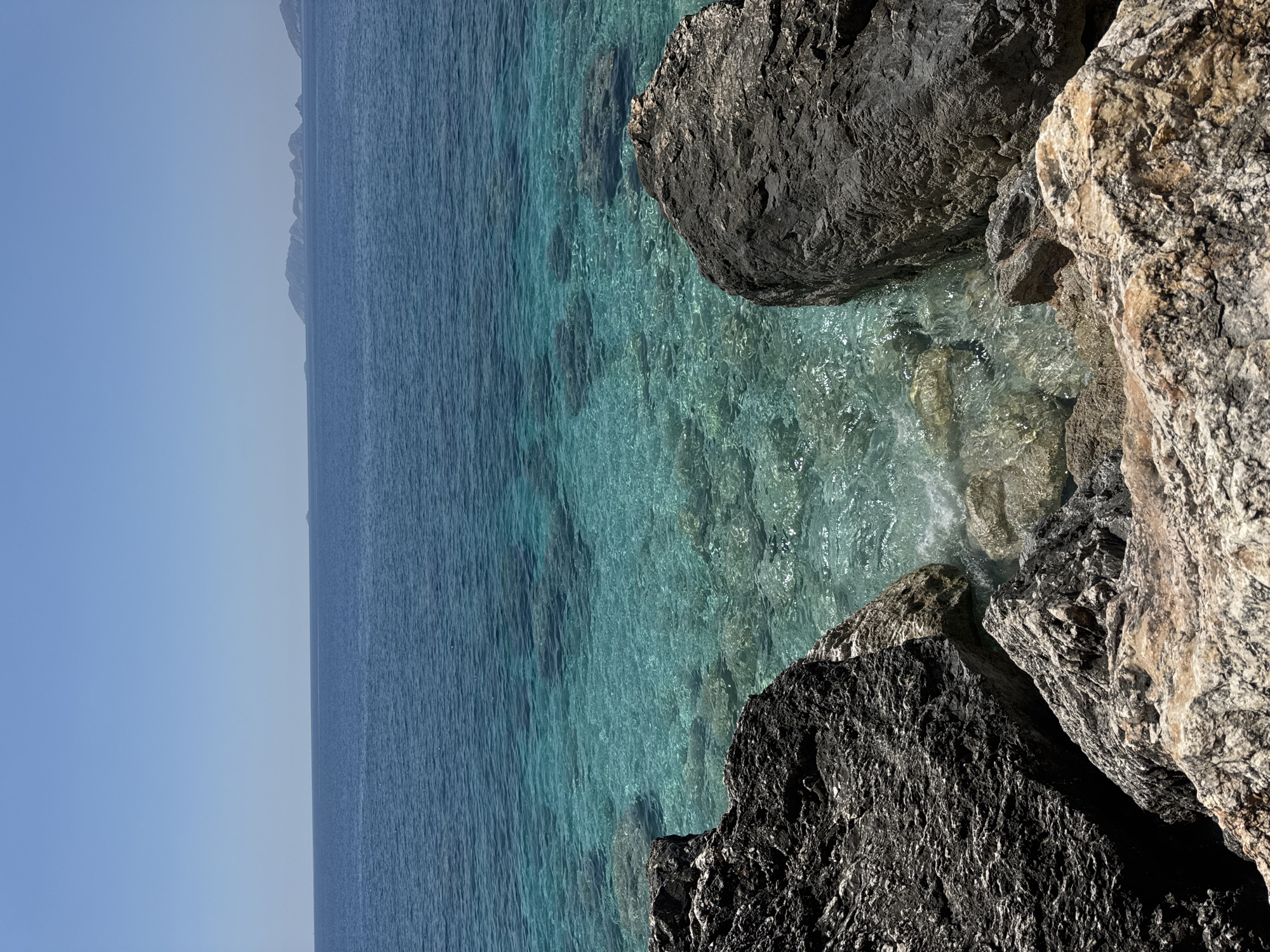 Tourist documents Mediterranean swimming excursion along Turkish coast