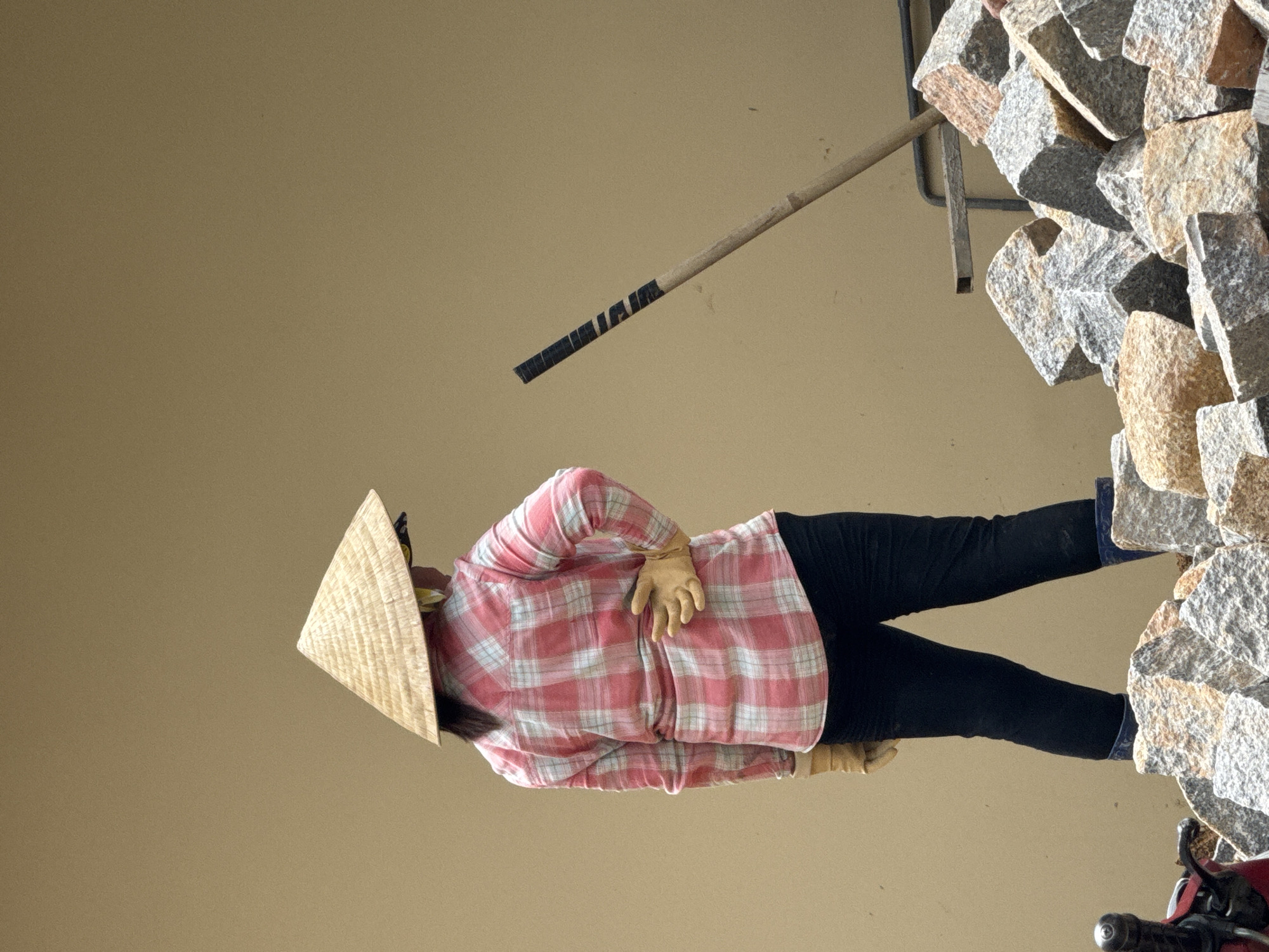 Da Lat street scenes and temple visit moments