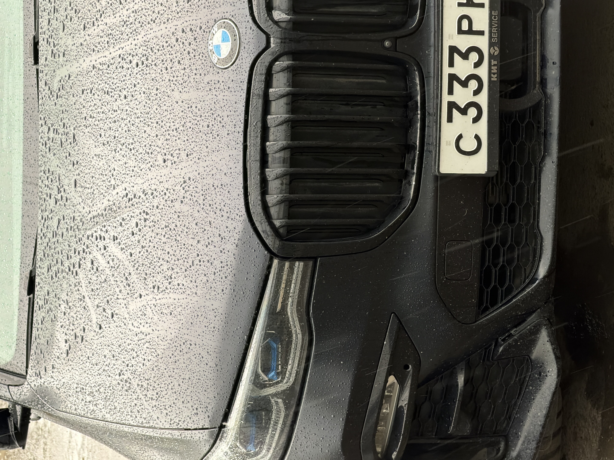 Rain-covered BMW SUV spotted in Izhevsk, Russia