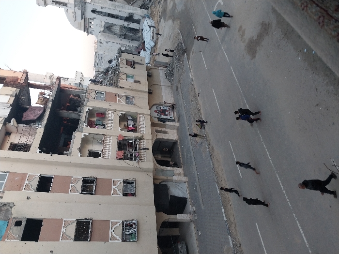 Daily life continues amid war damage in Khan Yunis