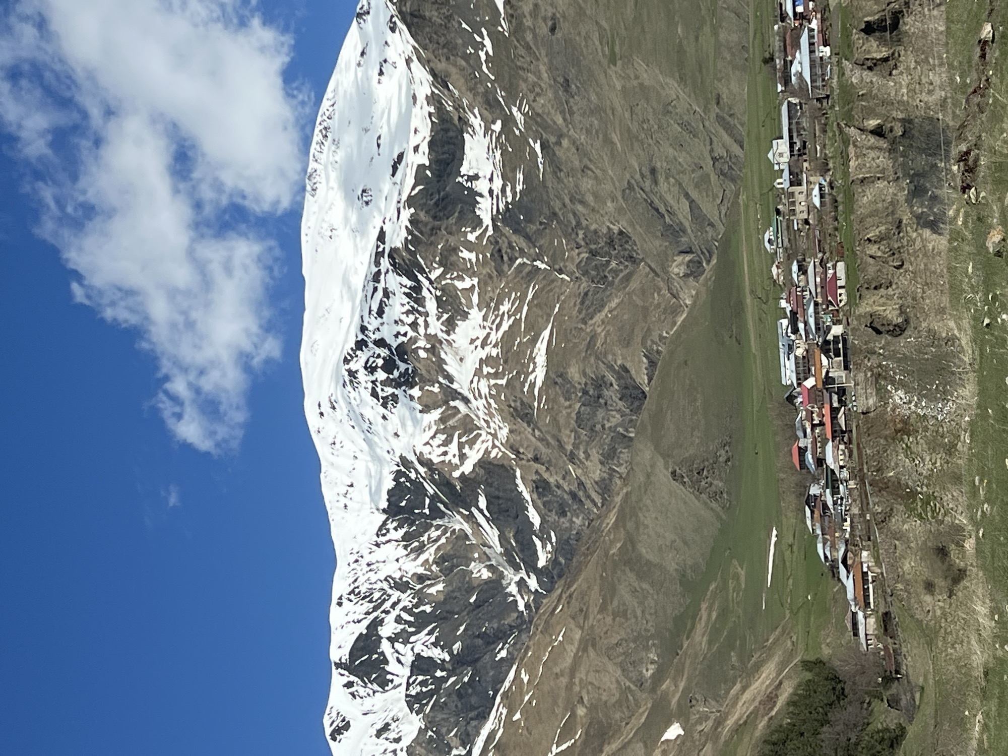 Snow-covered peaks observed in Kanobi, Georgia mountains